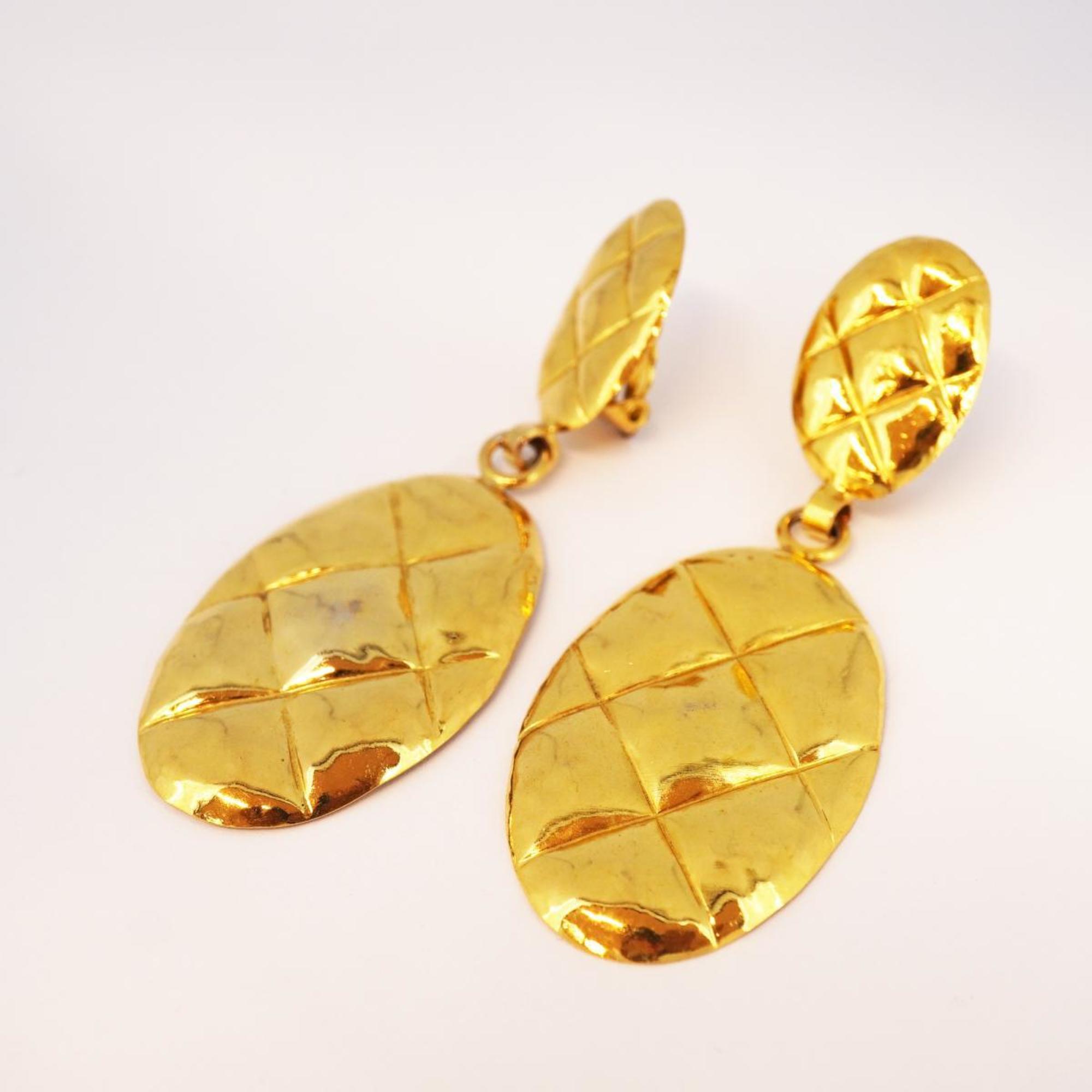 Chanel Earrings Matelasse Oval GP Plated Gold Women's