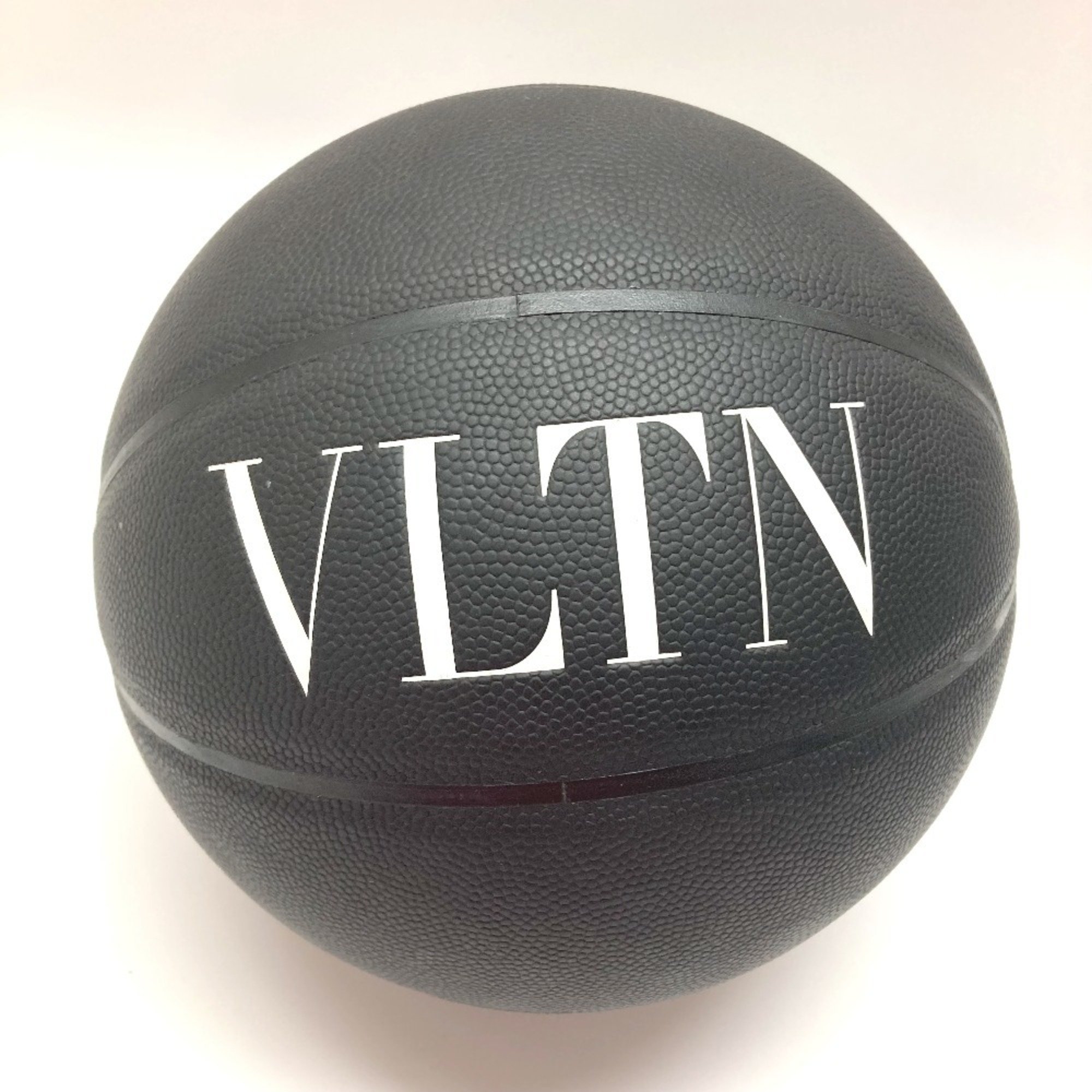 VALENTINO SPALDING collaboration VLTN basketball sports accessories rubber men's black