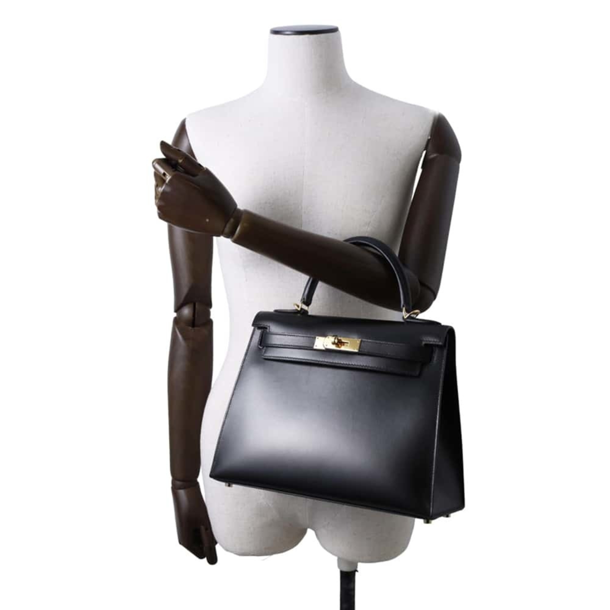 Hermes handbag Kelly 28, outer stitching, black box calf, M stamp, 2-way shoulder,