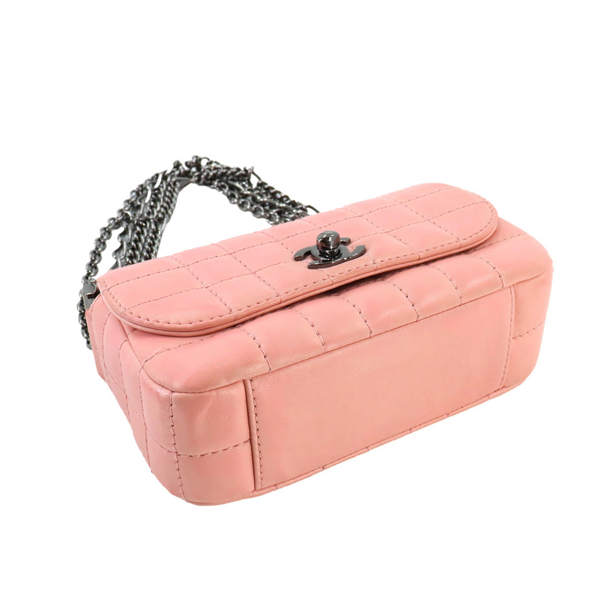 CHANEL Chocolate bar Chain Handbag Leather Pink Gunmetal Metal Fittings