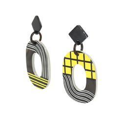 HERMES Ism Pop Check Earrings Buffalo Horn Lacquer Wood Jaunebolle Gris Clair H124892FL02