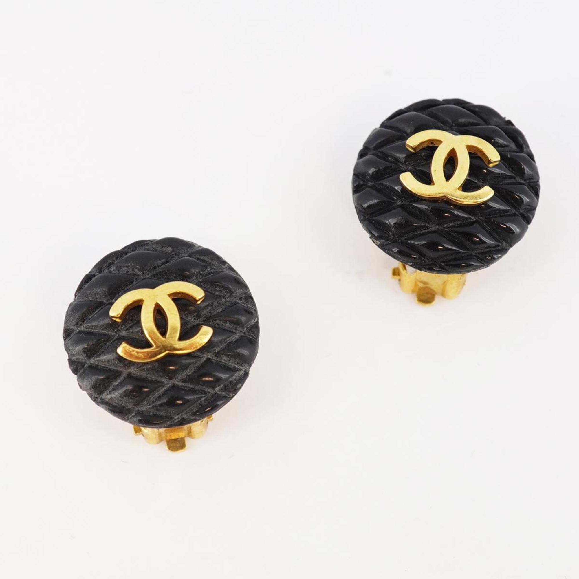 Chanel Earrings Coco Mark Matelasse Circle GP Plated Gold Black 93A Women's