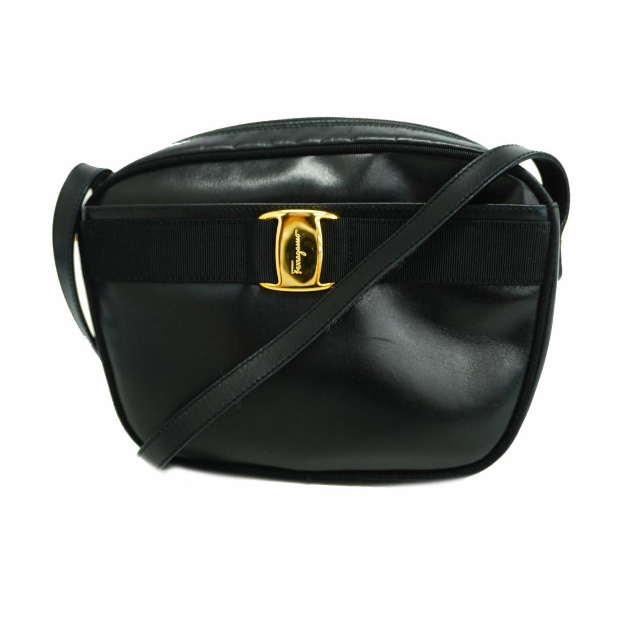 Salvatore Ferragamo Shoulder Bag Vara Leather Black Women's