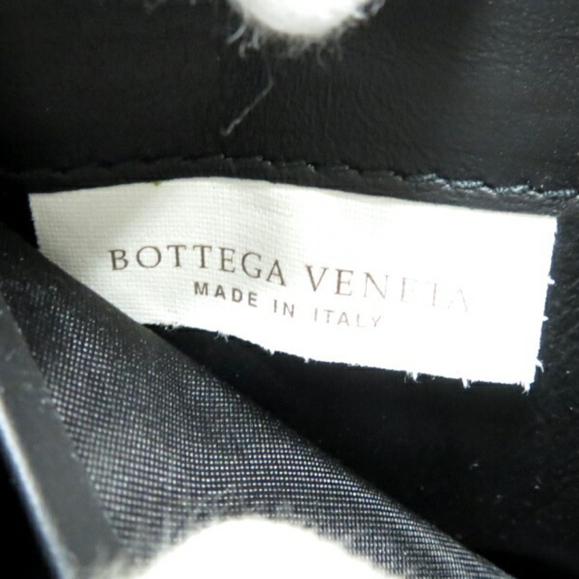 Bottega Veneta Intrecciato Leather Black Round Long Wallet for Men and Women