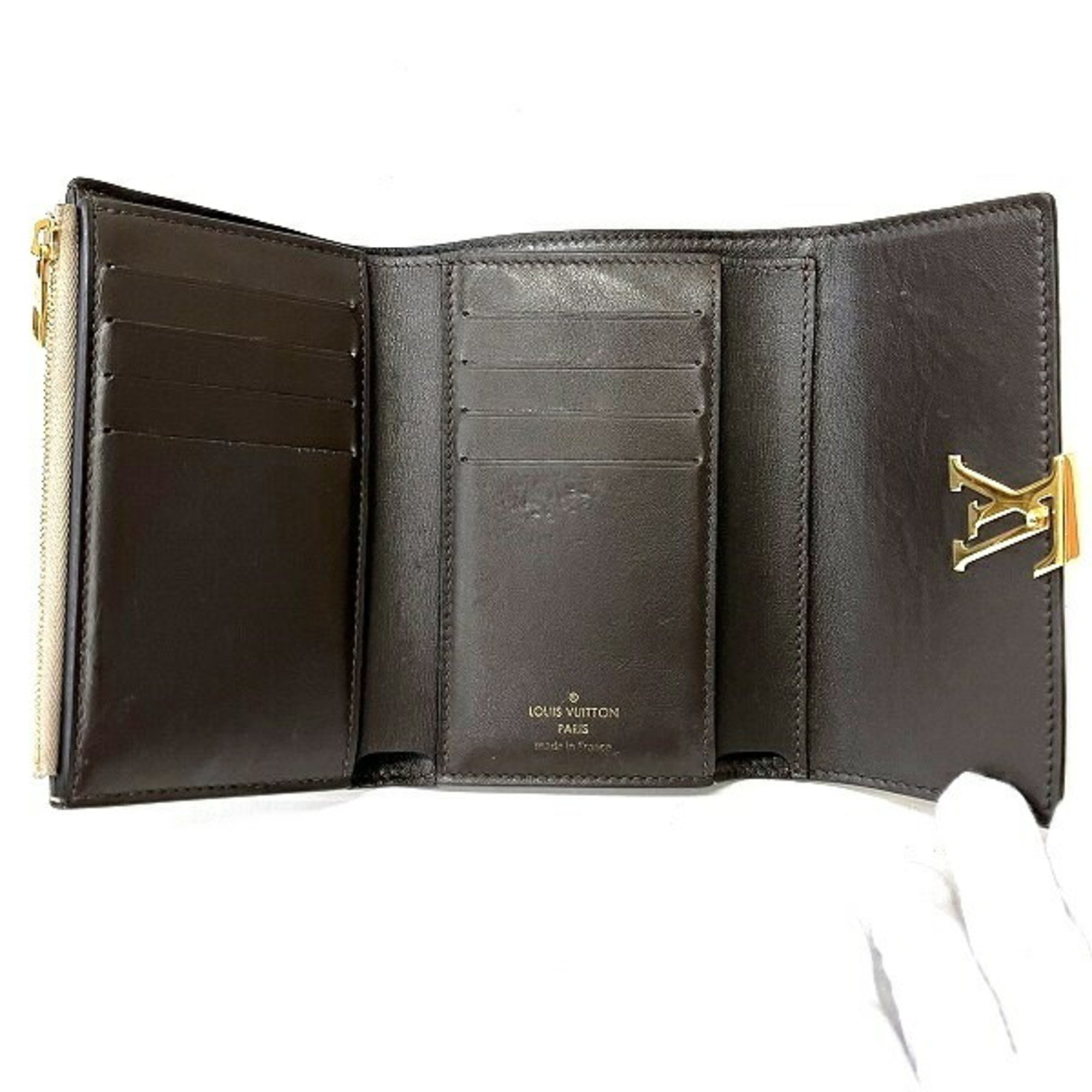 Louis Vuitton Portefeuille Capucines Compact M62159 Tri-fold Wallet for Women