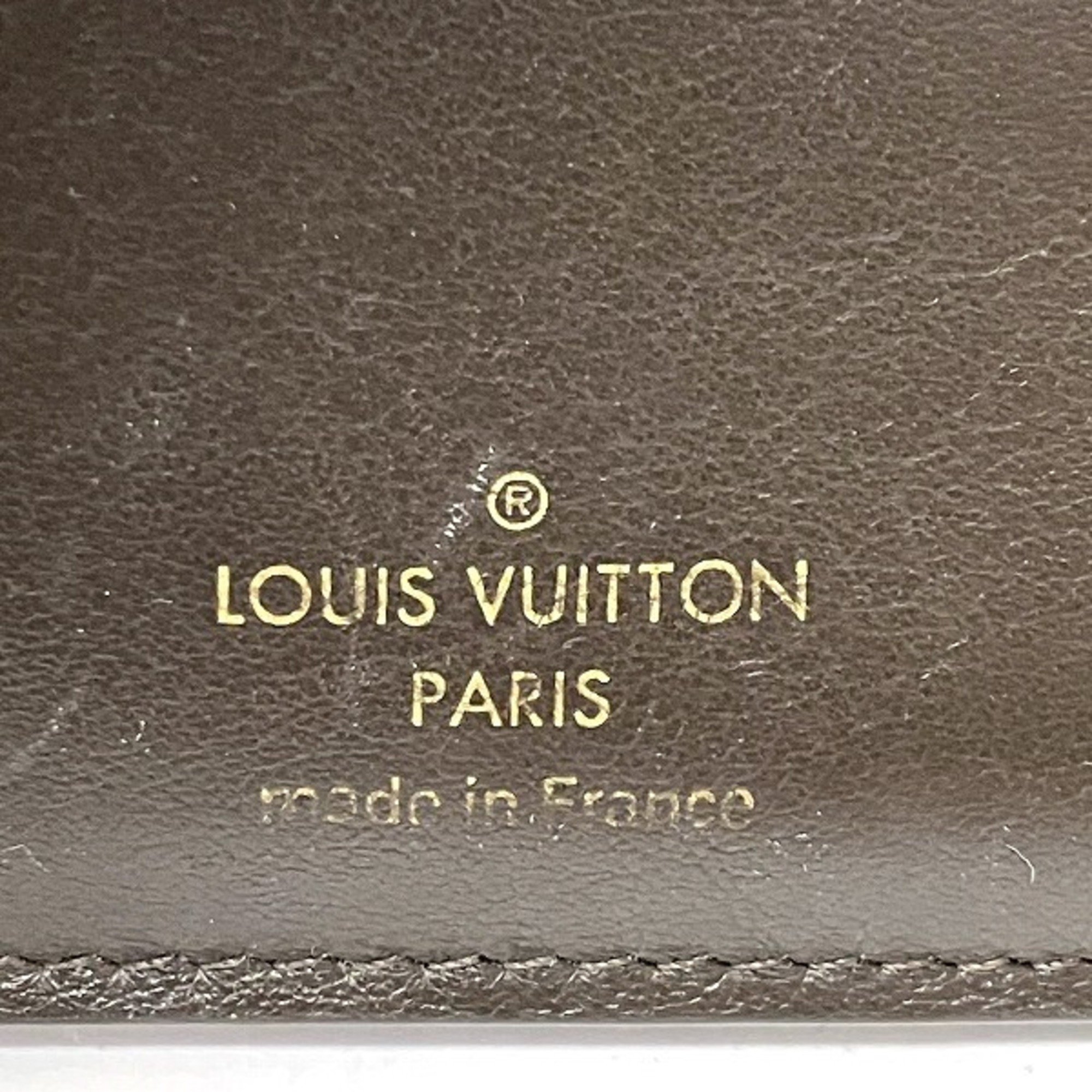 Louis Vuitton Portefeuille Capucines Compact M62159 Tri-fold Wallet for Women