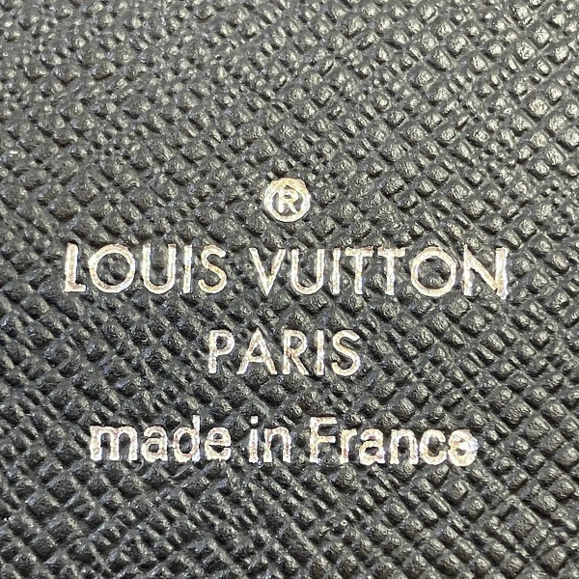 Louis Vuitton Taiga Portefeuille Long M33402 Wallet Bi-fold Men's