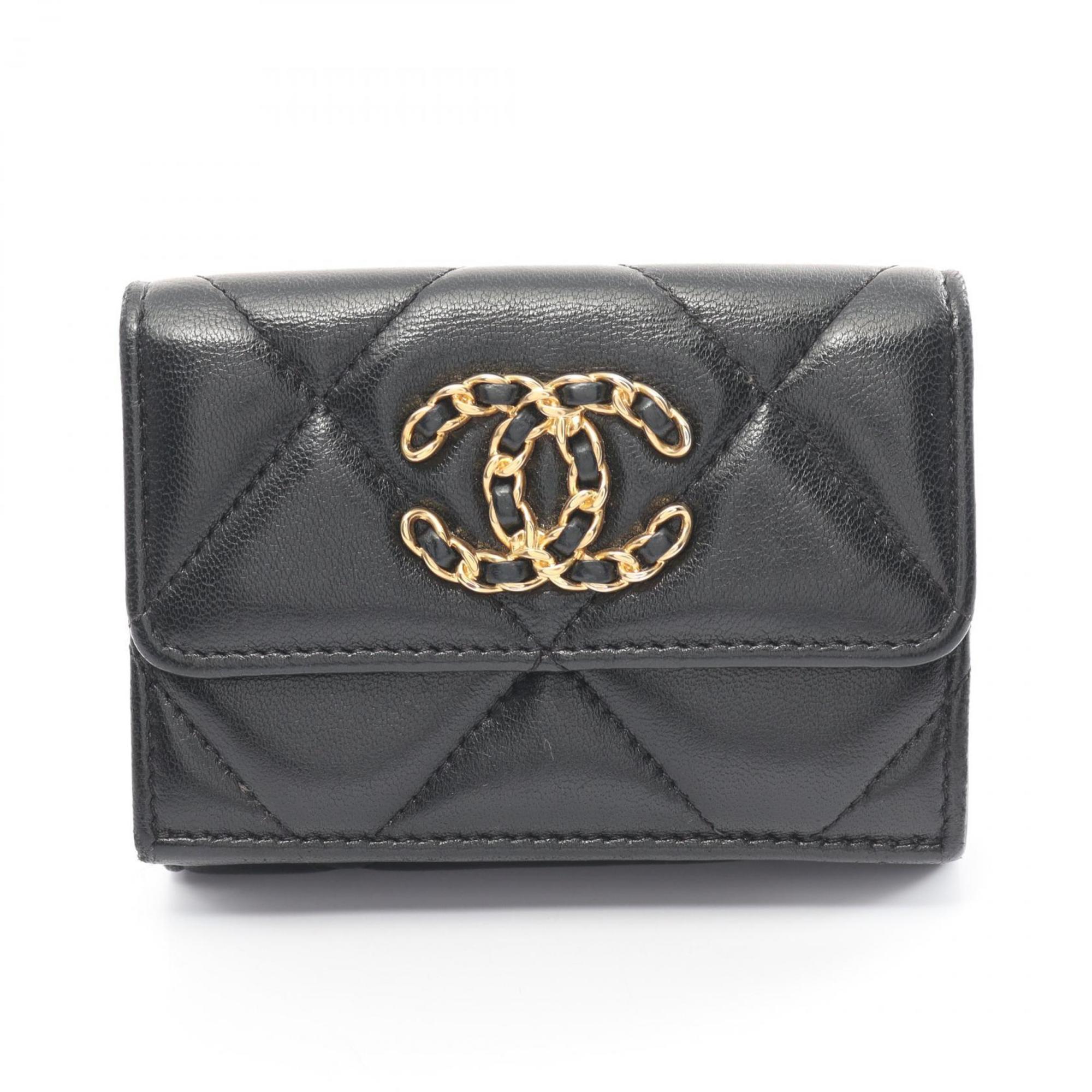 CHANEL Chanel 19 Matelasse Tri-fold Wallet Lambskin (Sheepskin) Women's Black