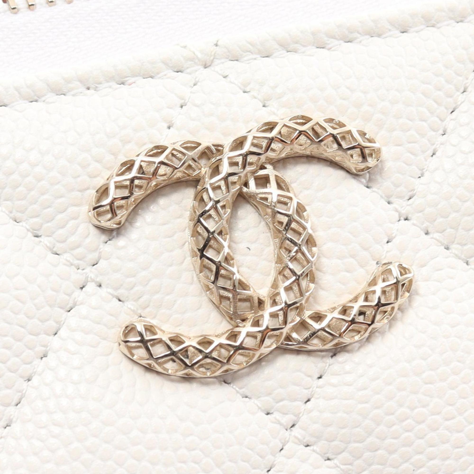 CHANEL Matelasse Round Long Wallet Caviar Skin Women's White