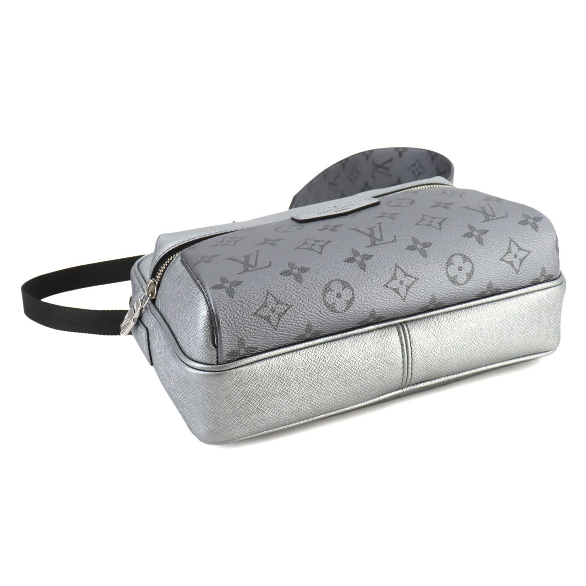 Louis Vuitton Taigarama Outdoor PM Shoulder Bag Silver M30830 RFID Messenger