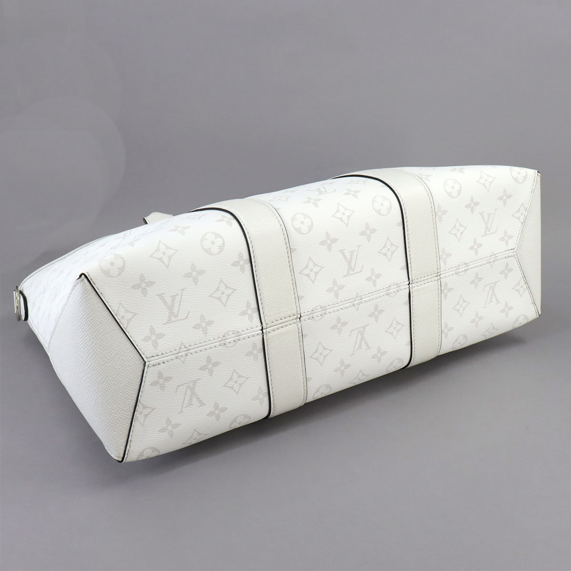 Louis Vuitton LOUIS VUITTON Taigarama Weekend Tote NM 2way Shoulder Bag Optic White M30919 RFID