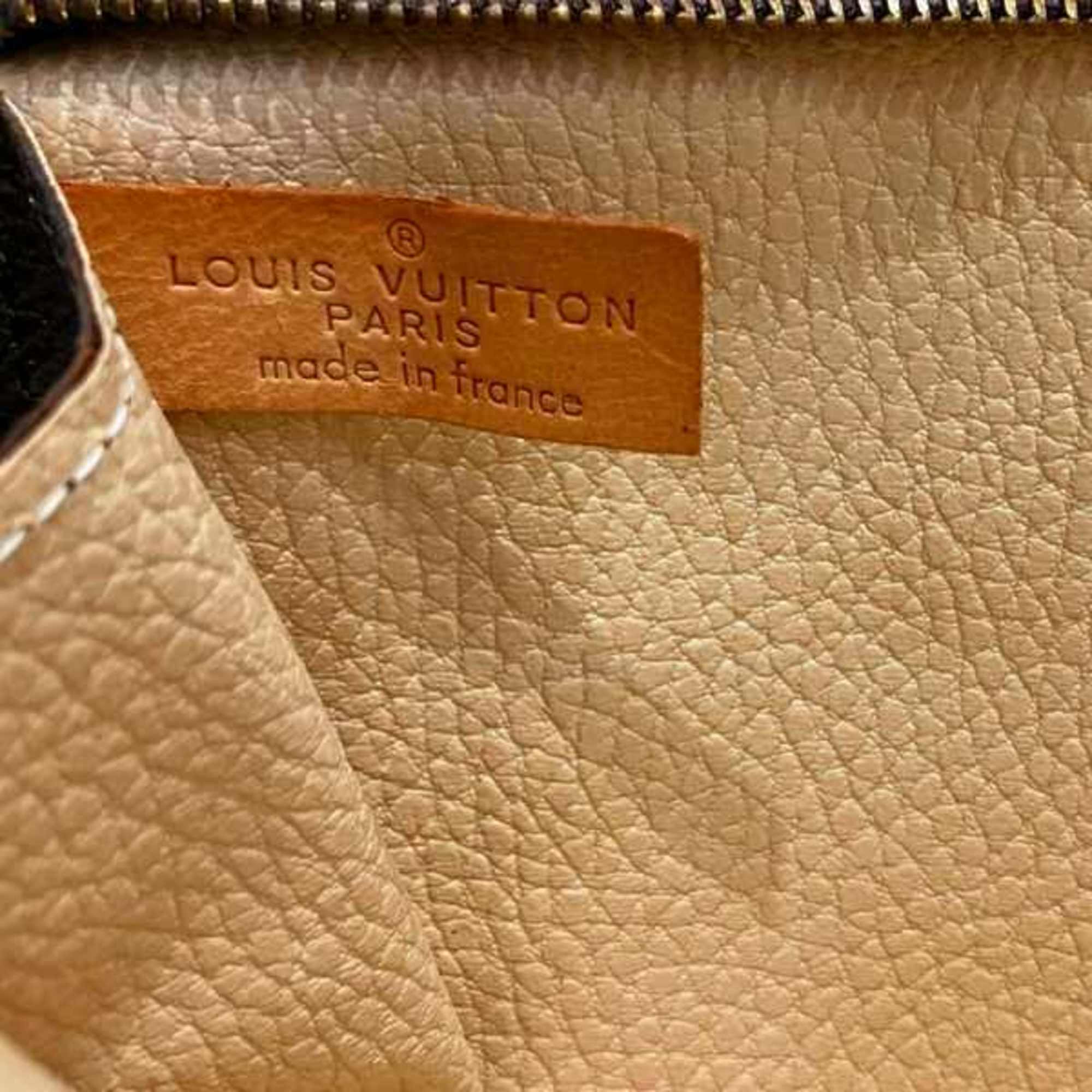 Louis Vuitton Monogram Poche Toilette 26 M47542 Bags, Clutch Second Men's and Women's