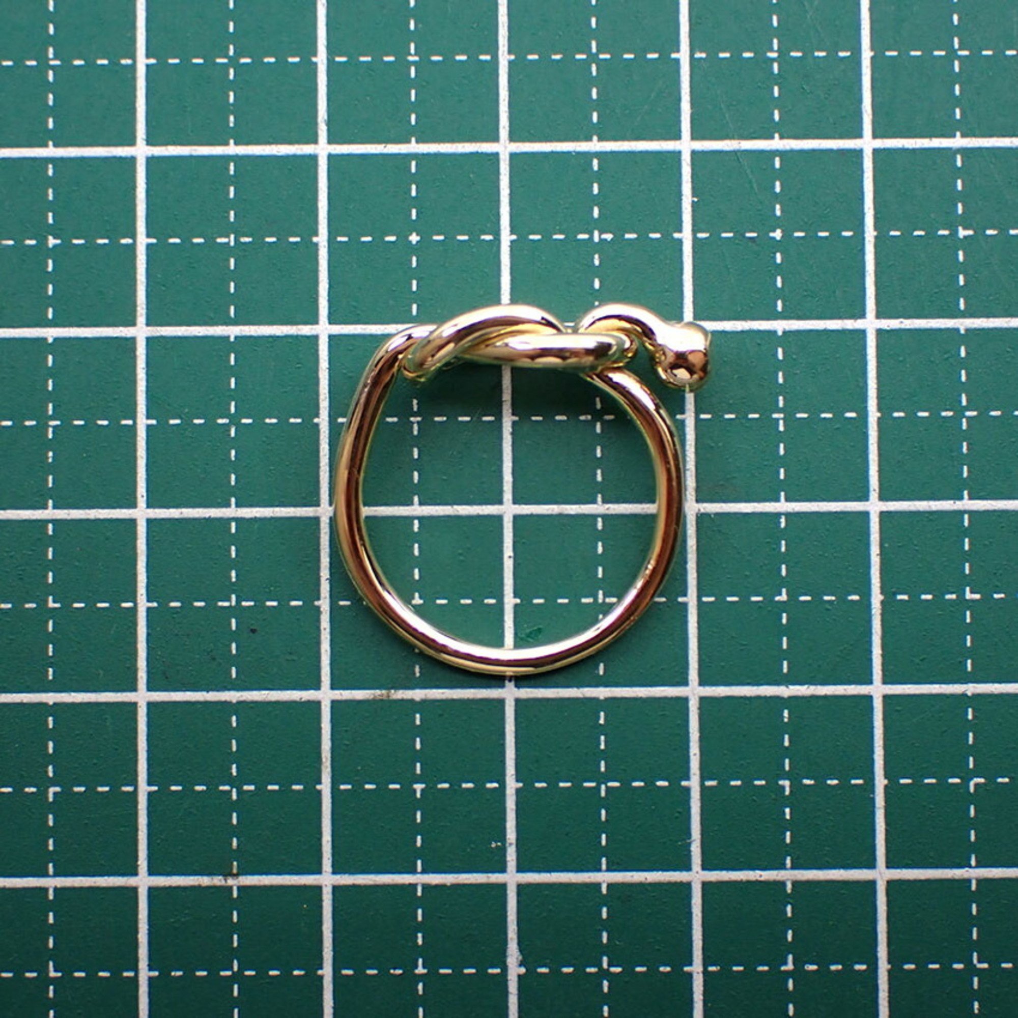 TIFFANY 750 Love Knot Ring Size 8.5