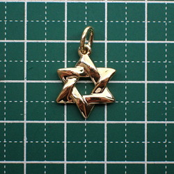 TIFFANY 750 Star of David pendant