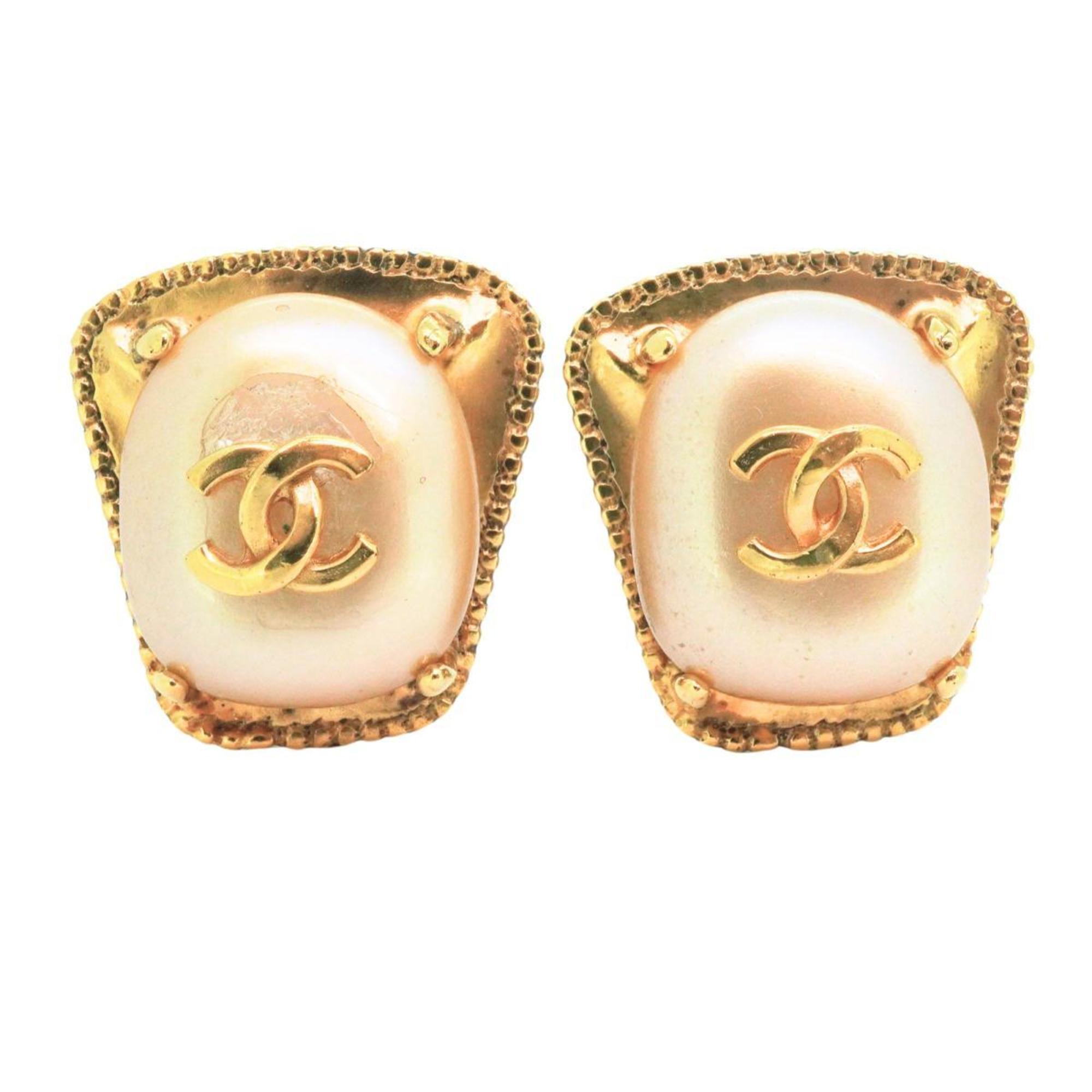 Chanel Earrings Coco Mark Fake Pearl GP Plated Gold 97A Women's