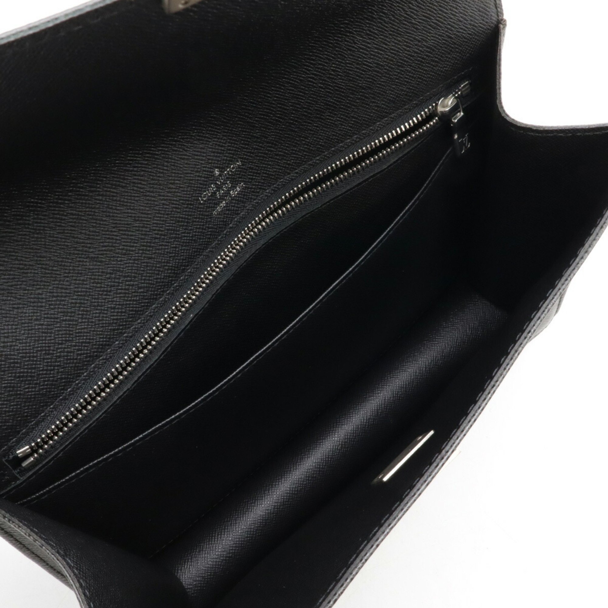 LOUIS VUITTON Taiga Selenga Second Bag Clutch Leather Ardoise Black Non-sticky M30782