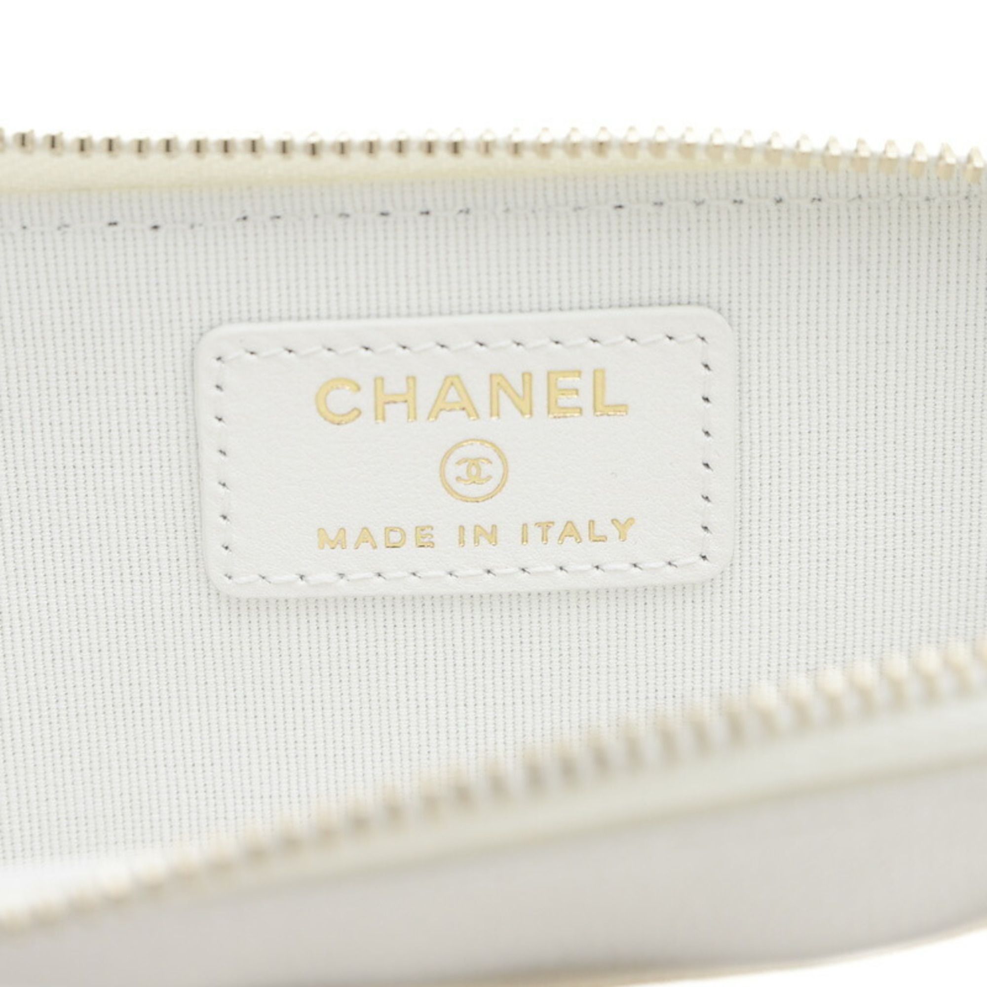 Chanel Matelasse Card Wallet/Coin Case Caviar Skin White AP3179