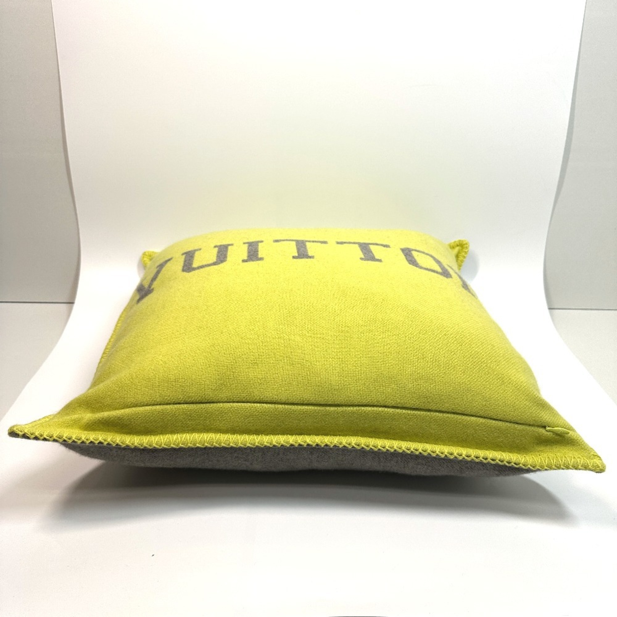 LOUIS VUITTON MP2158 Bicolor Cushion Julio Louis Pillow Wool Cashmere Men's Yellow