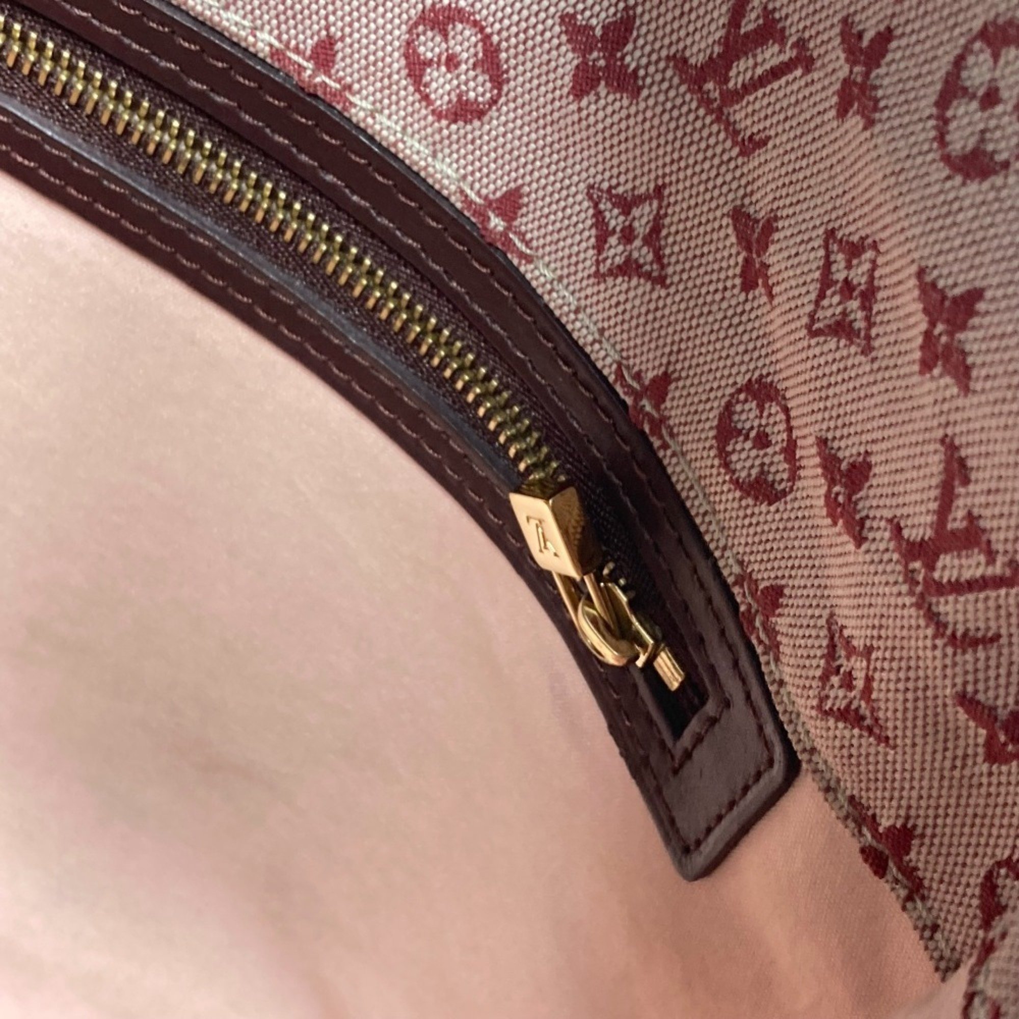 LOUIS VUITTON M92321 Monogram Busas Marie Kate Shoulder Bag Canvas Women's Cerise Red