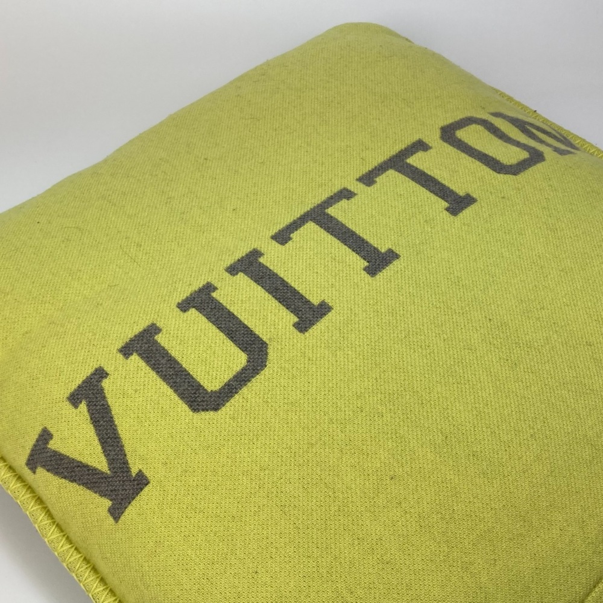 LOUIS VUITTON MP2158 Cushion Julio Louis Wool Cashmere Men's Women's Yellow x Gray