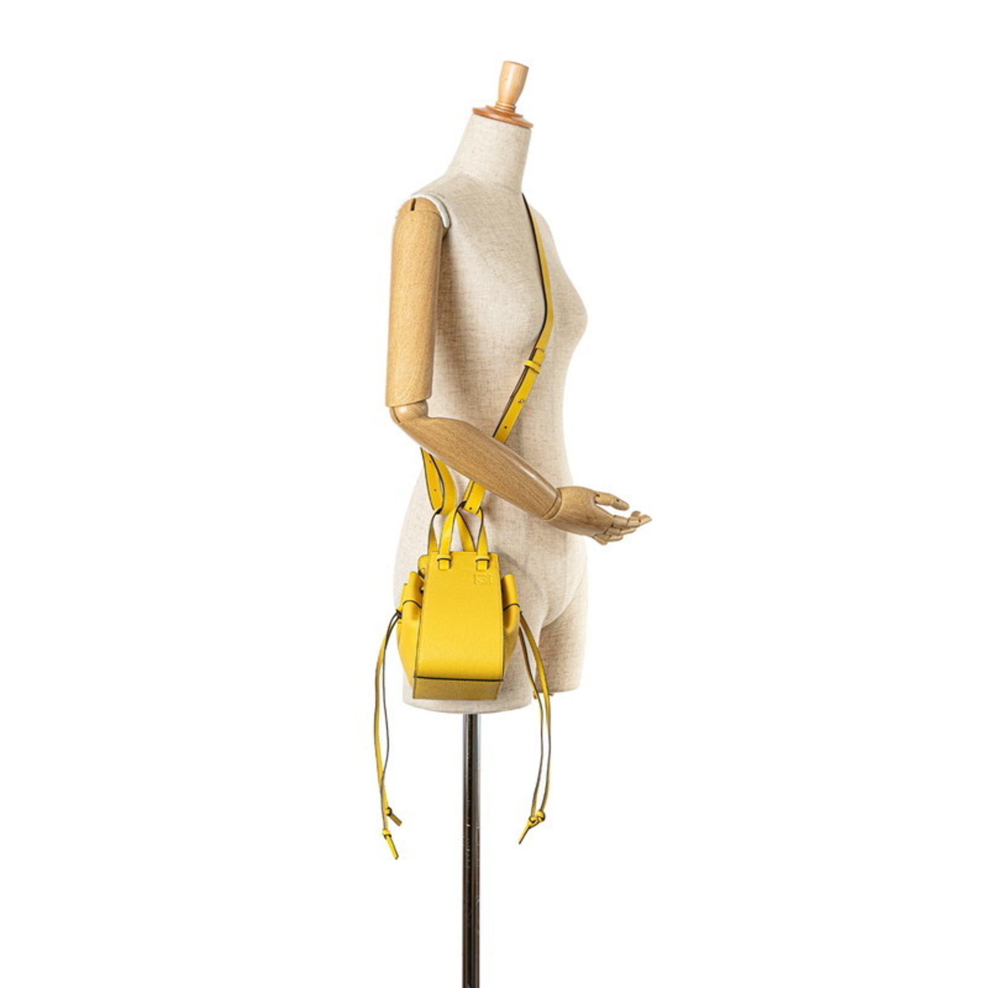 LOEWE Anagram Hammock Drawstring Handbag Shoulder Bag 061947 Yellow Leather Women's