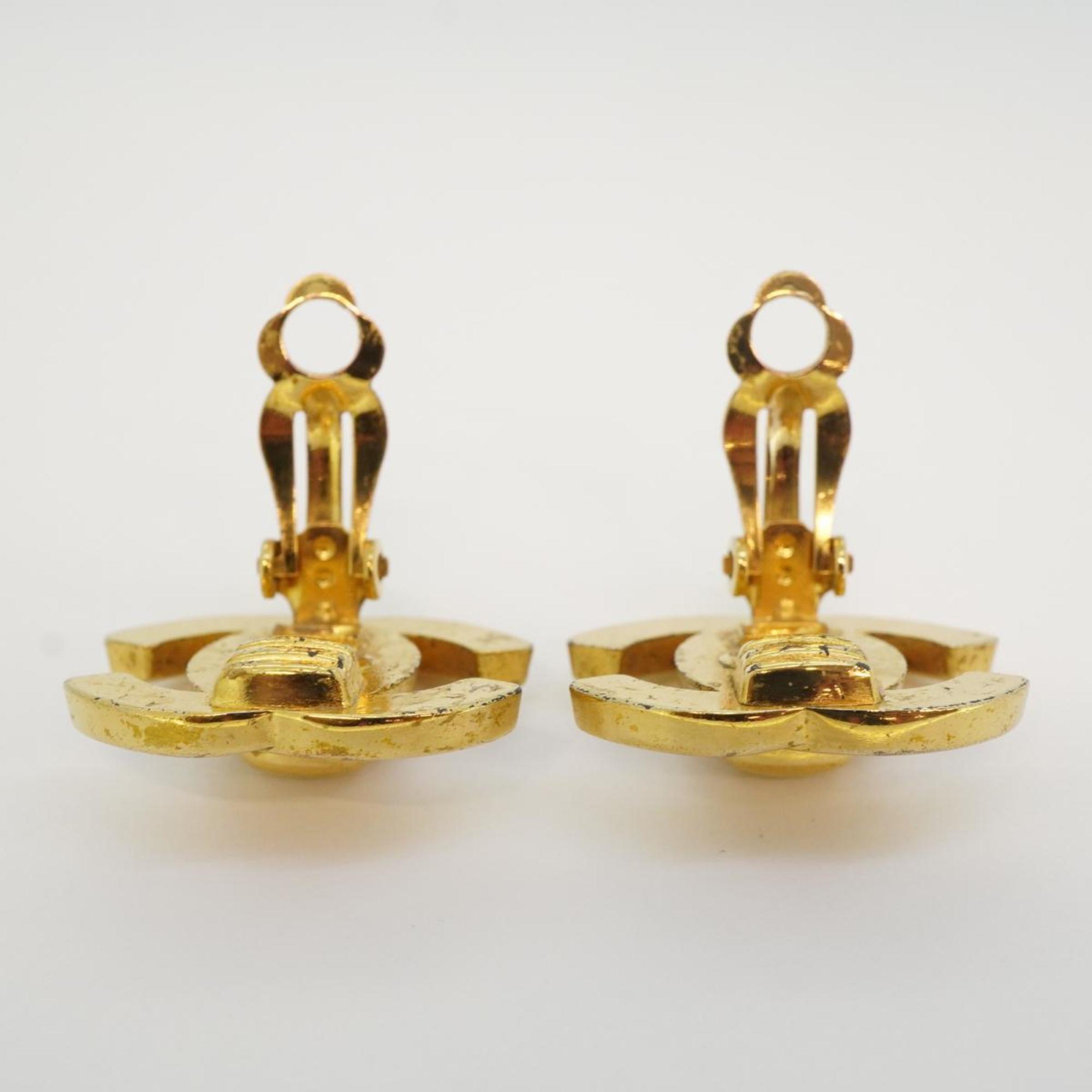 Chanel earrings turn lock 96P GP plated gold ladies