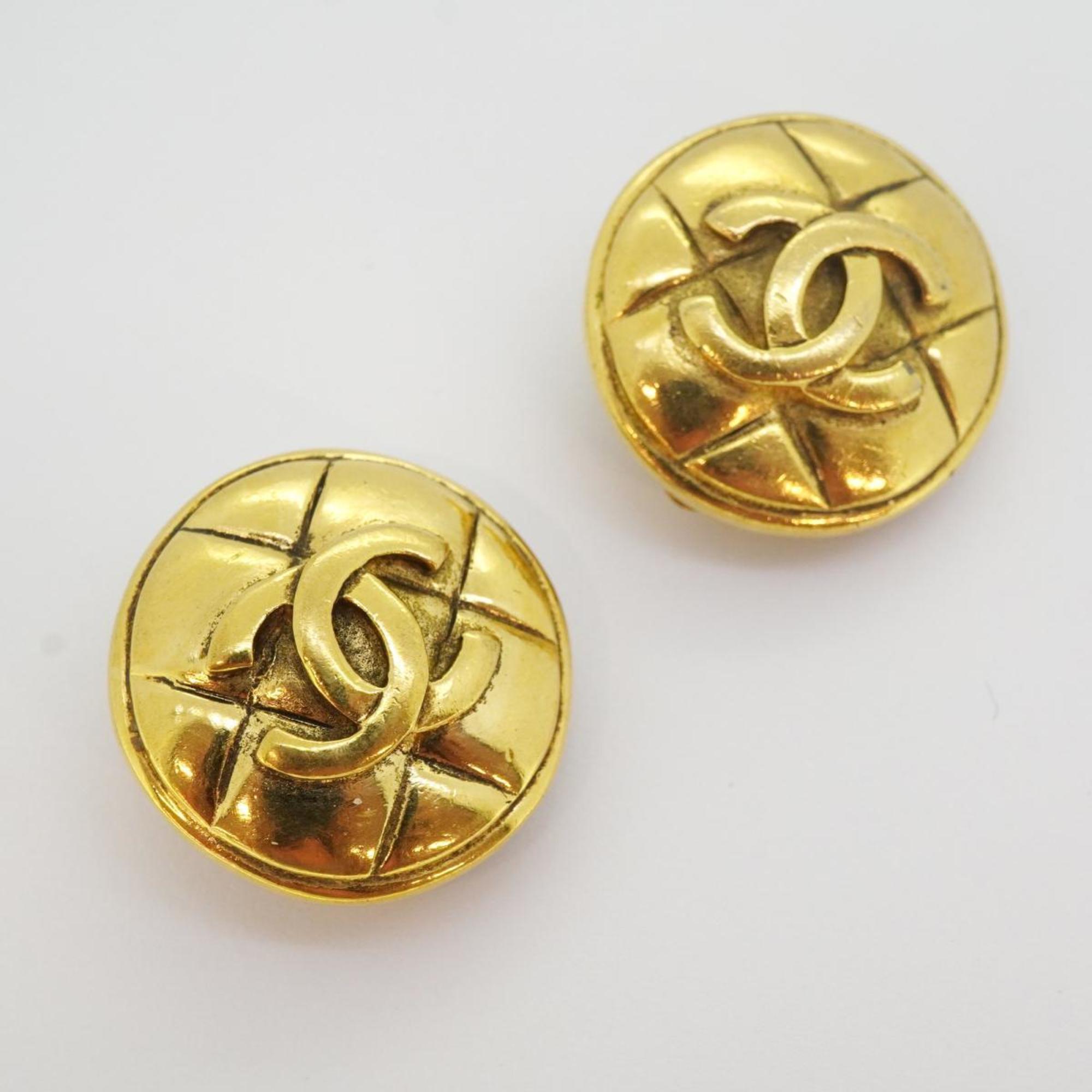 Chanel Earrings Coco Mark Matelasse Circle GP Plated Gold Women's