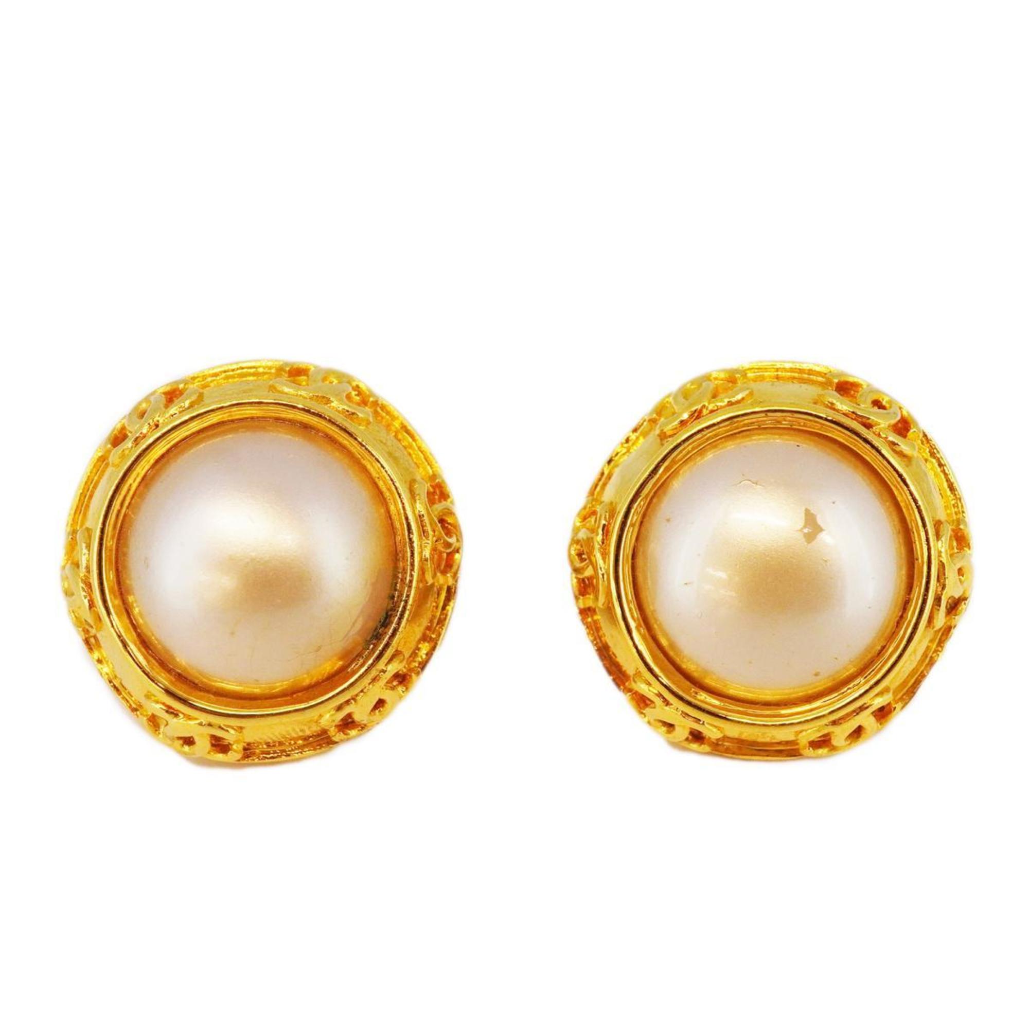 Chanel Earrings Coco Mark Circle Fake Pearl GP Plated Gold 95A Women's