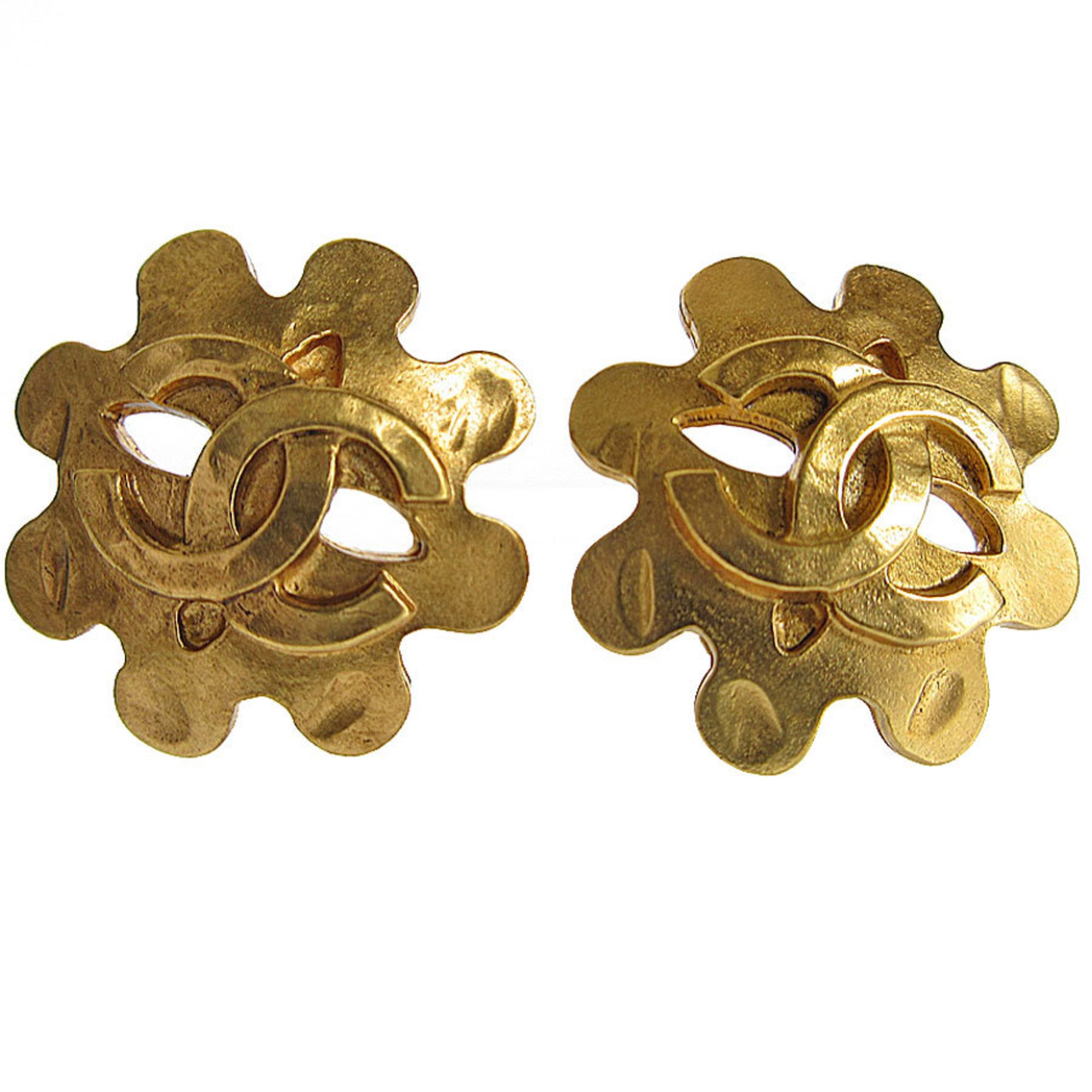 CHANEL Coco Mark Metal Gold Earrings for Women s0160i