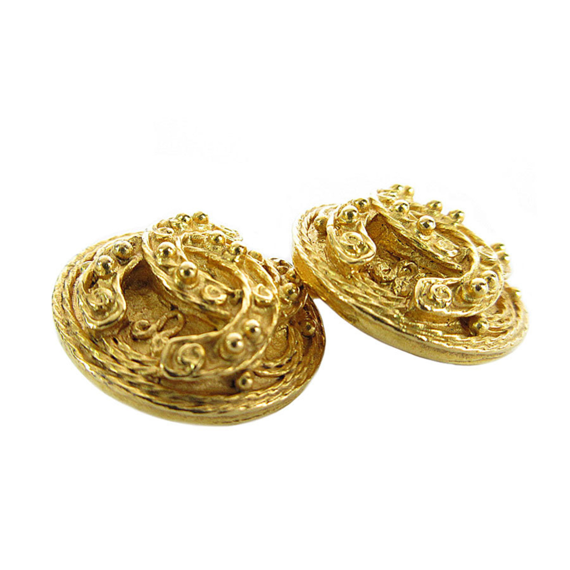 CHANEL Coco Mark Metal Gold Earrings for Women s0024a