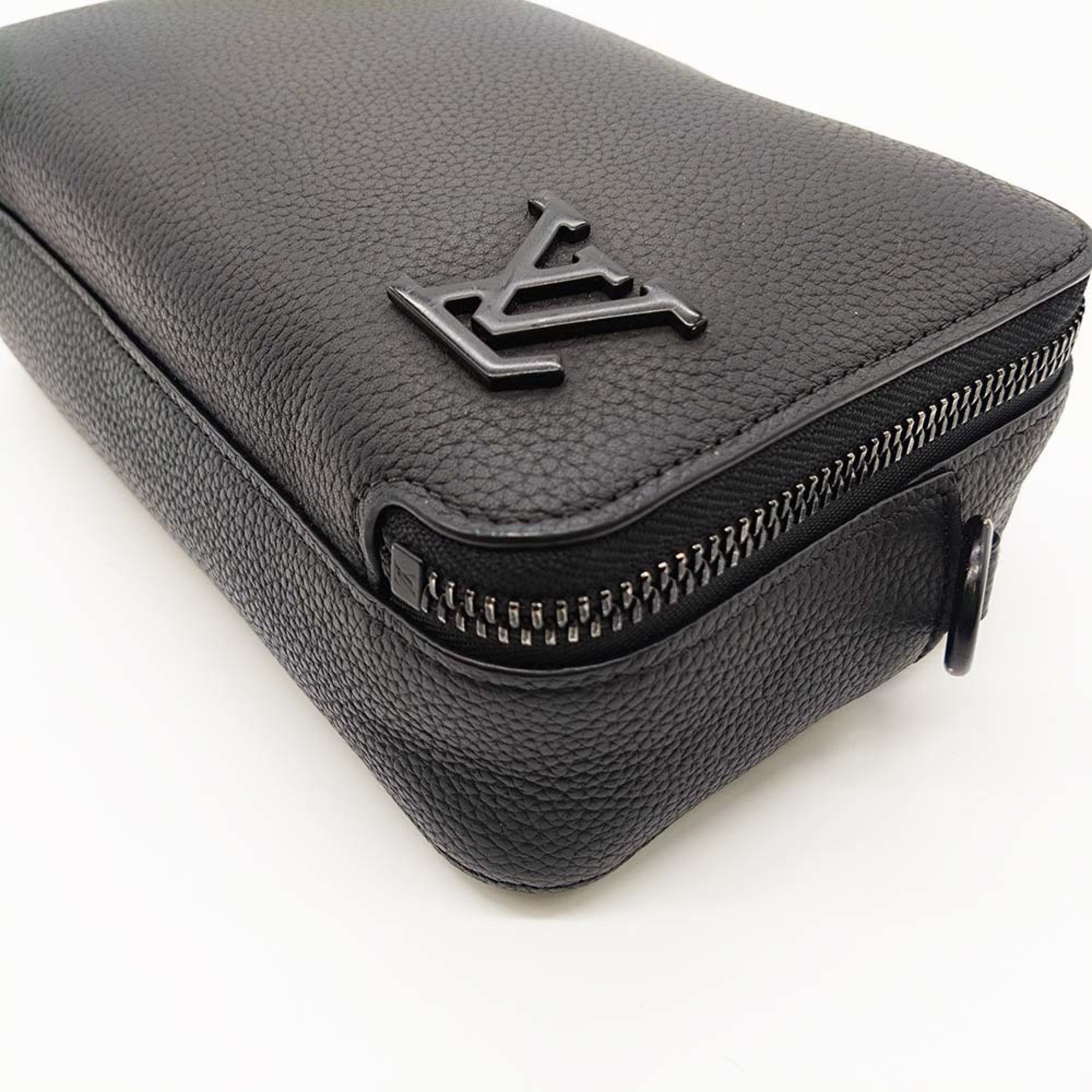 LOUIS VUITTON Alpha Wearable Wallet M59161 Aerogram Leather Shoulder Bag Black Fashion USED ITNTF2MBFIYK