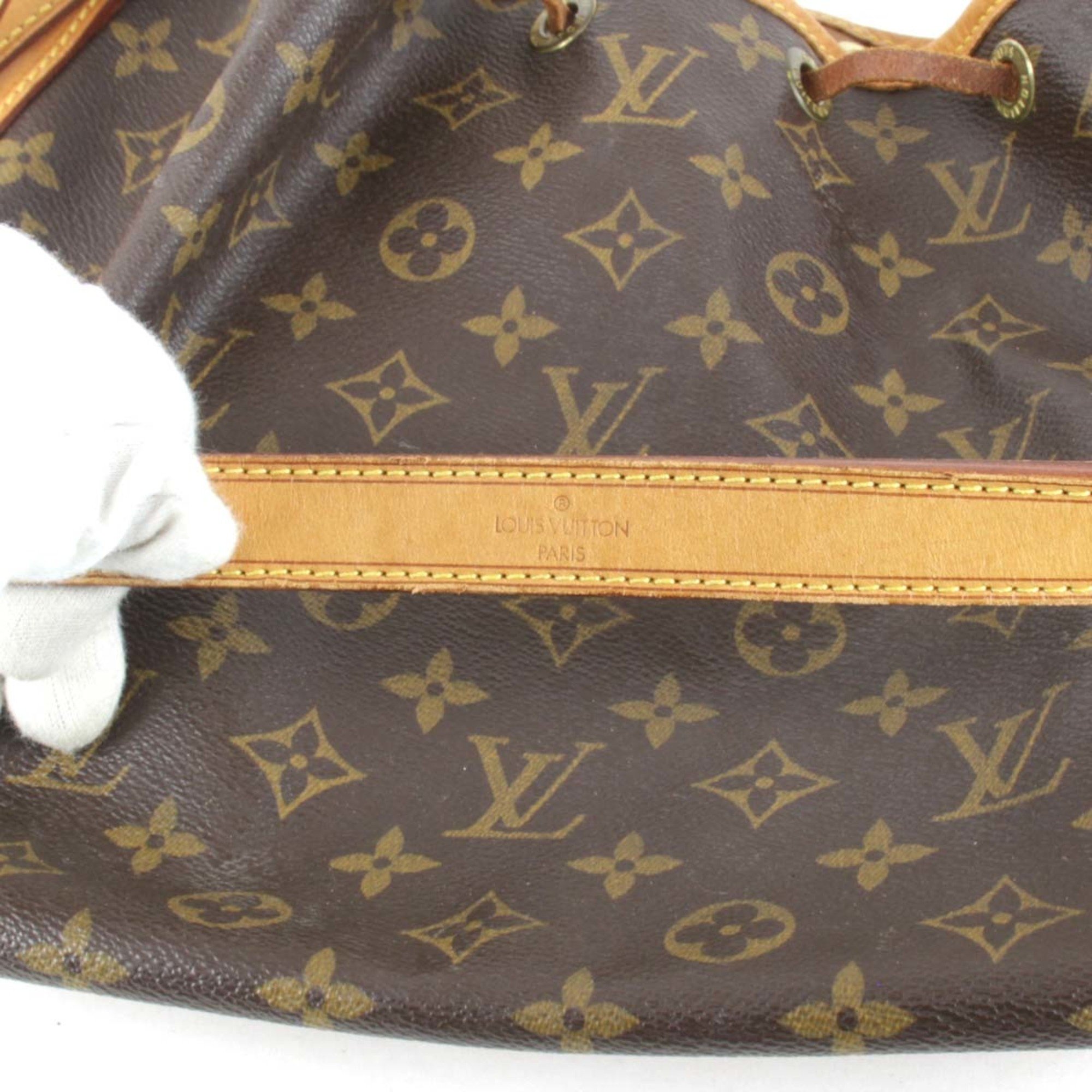 LOUIS VUITTON Louis Vuitton Petit Noe M40818 Shoulder Bag Monogram Canvas Women's