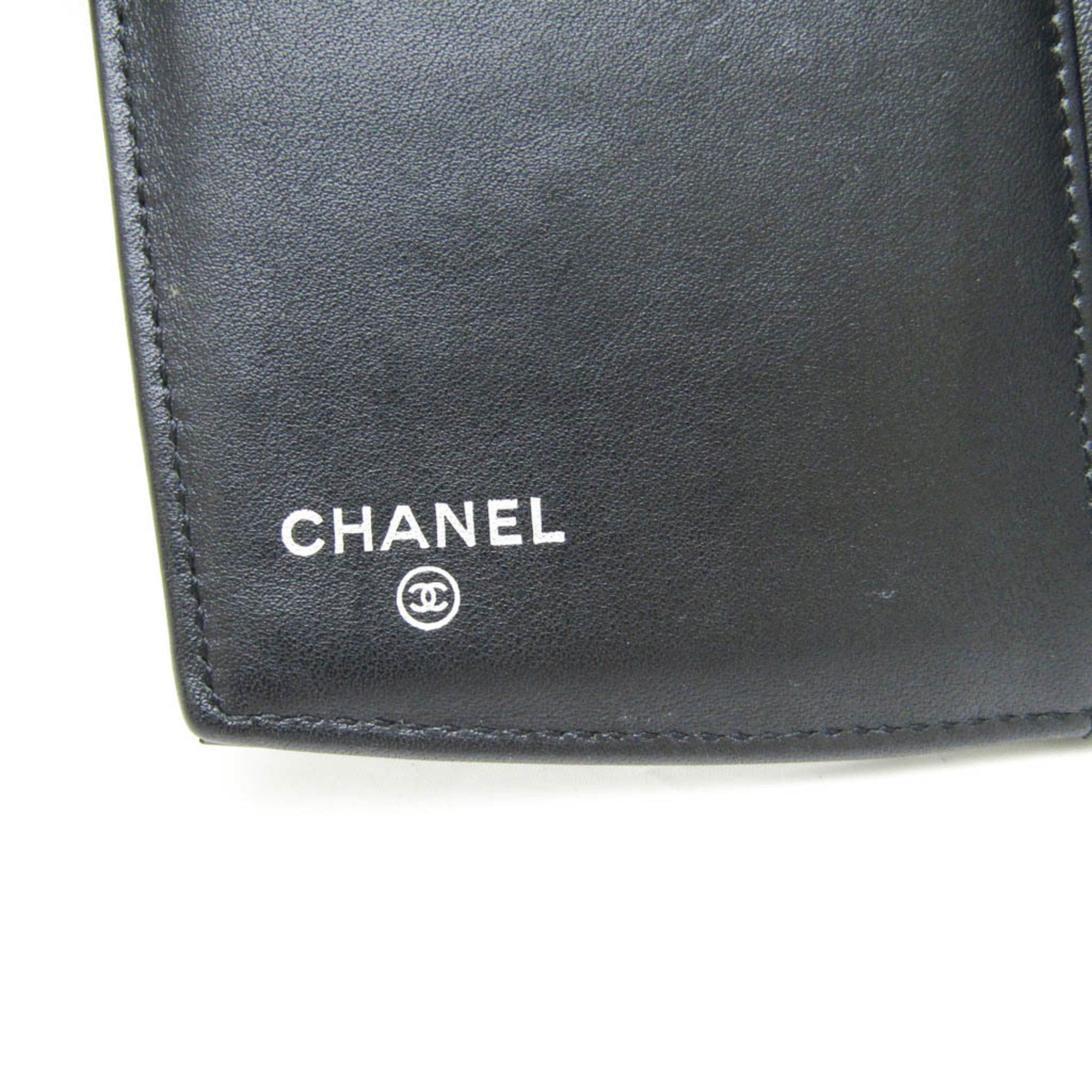 Chanel Make-up Line Women's Patent Leather Long Wallet (bi-fold) Black