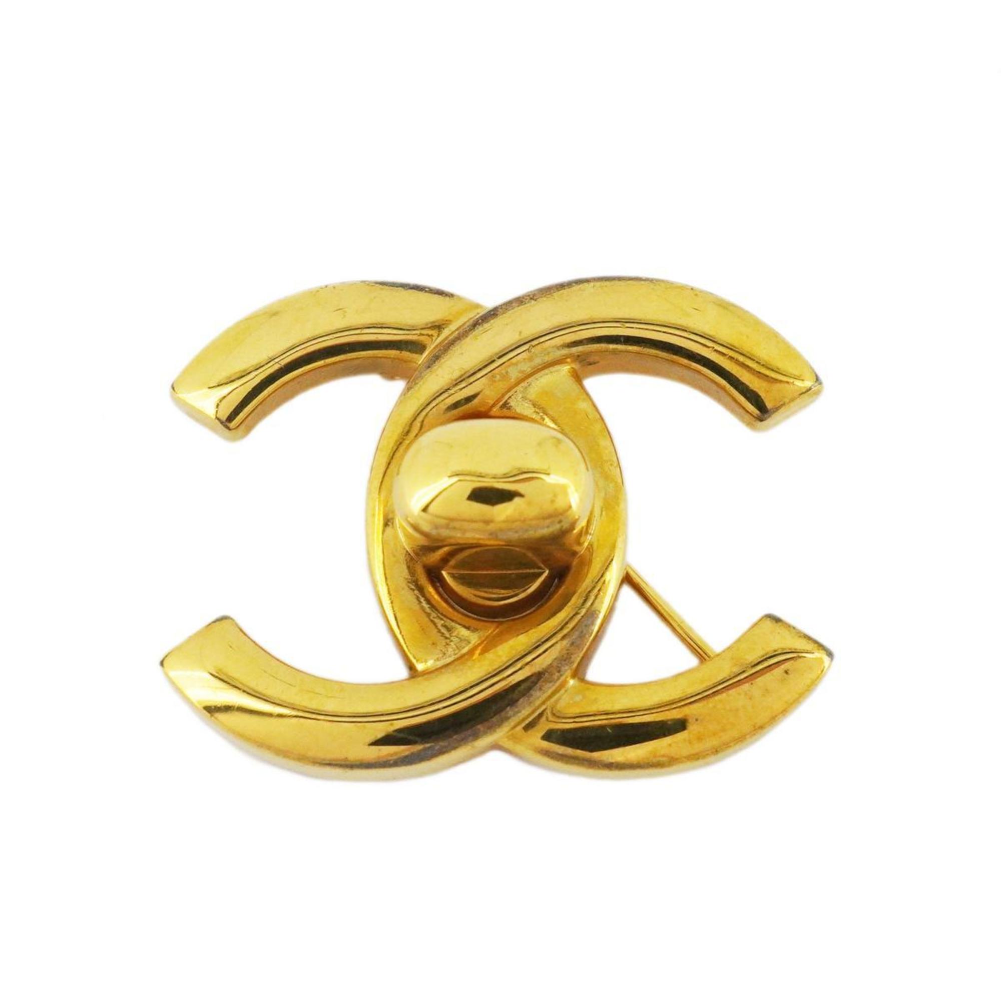 Chanel Brooch Turn Lock GP Plated Gold 96A Women's