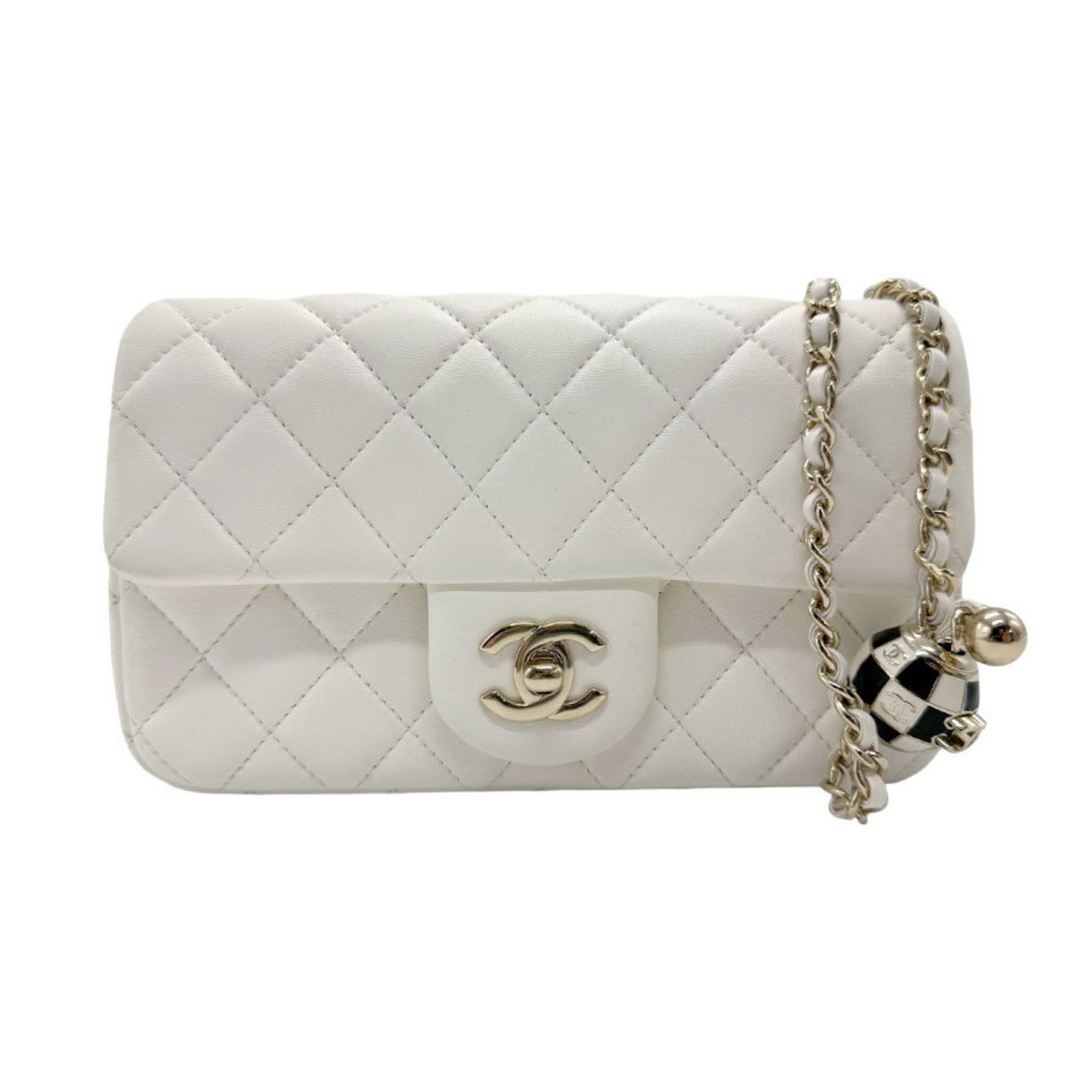 CHANEL Shoulder Bag Matelasse Leather White Gold Women's z2468