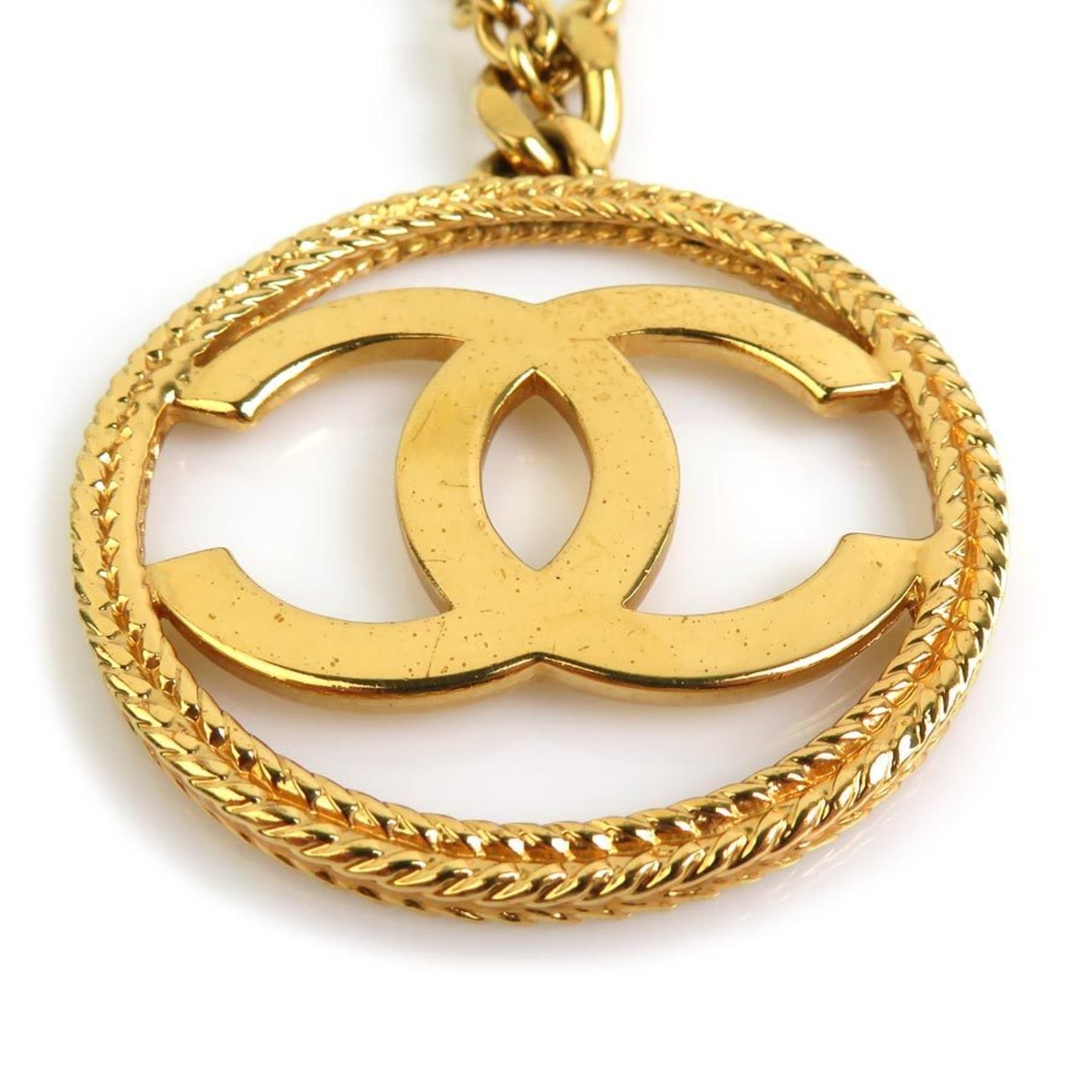 CHANEL Coco Mark Metal Gold Necklace for Women e59204g