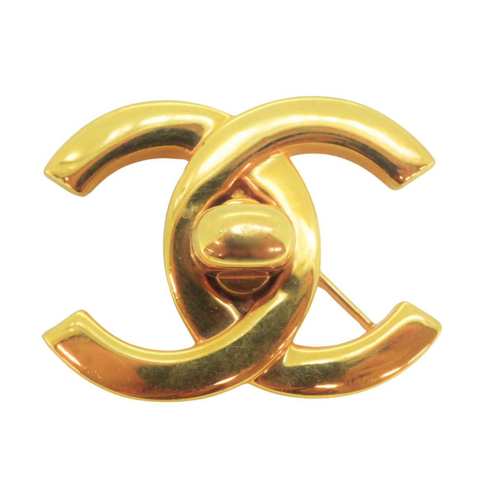 Chanel Brooch Turn Lock GP Plated Gold 96P Women's