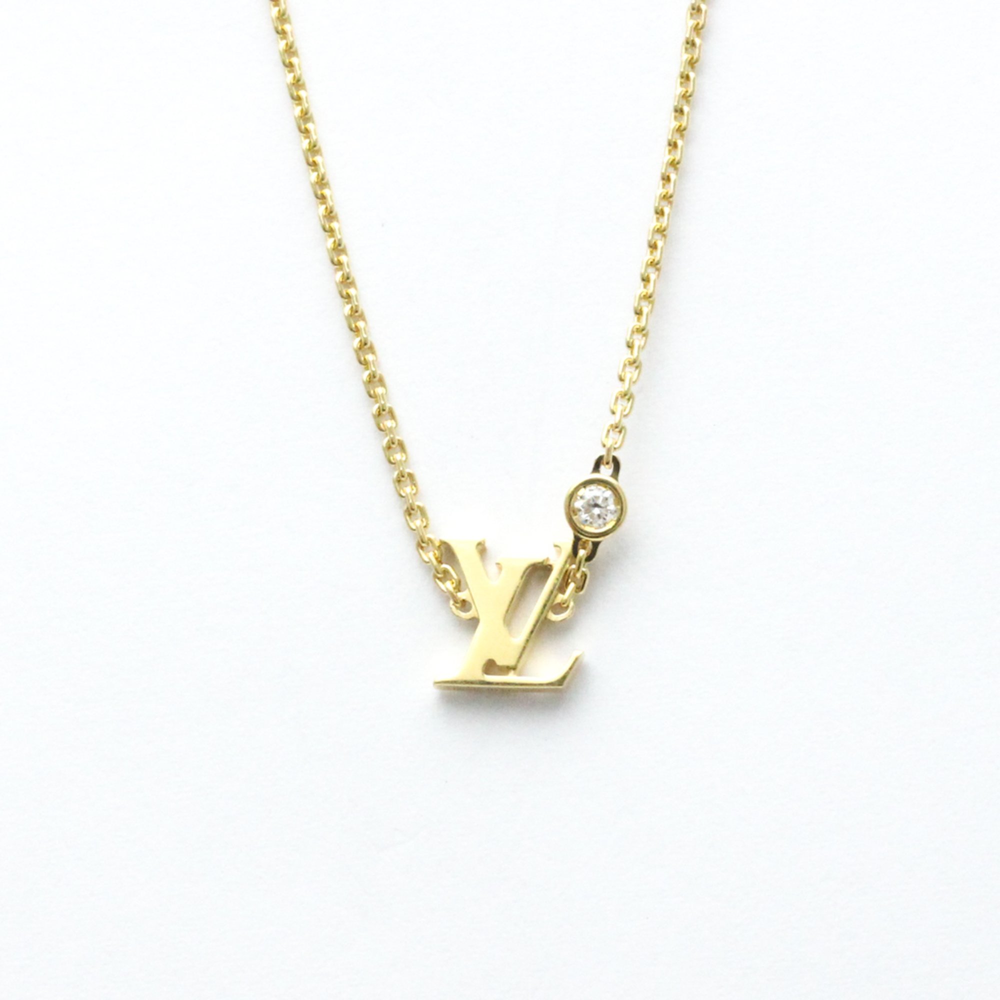 Louis Vuitton Idylle Blossom LV Pendant Yellow Gold And Diamond Q93626 Yellow Gold (18K) Diamond Women's Fashion Pendant Necklace Carat/0.03 (Gold)