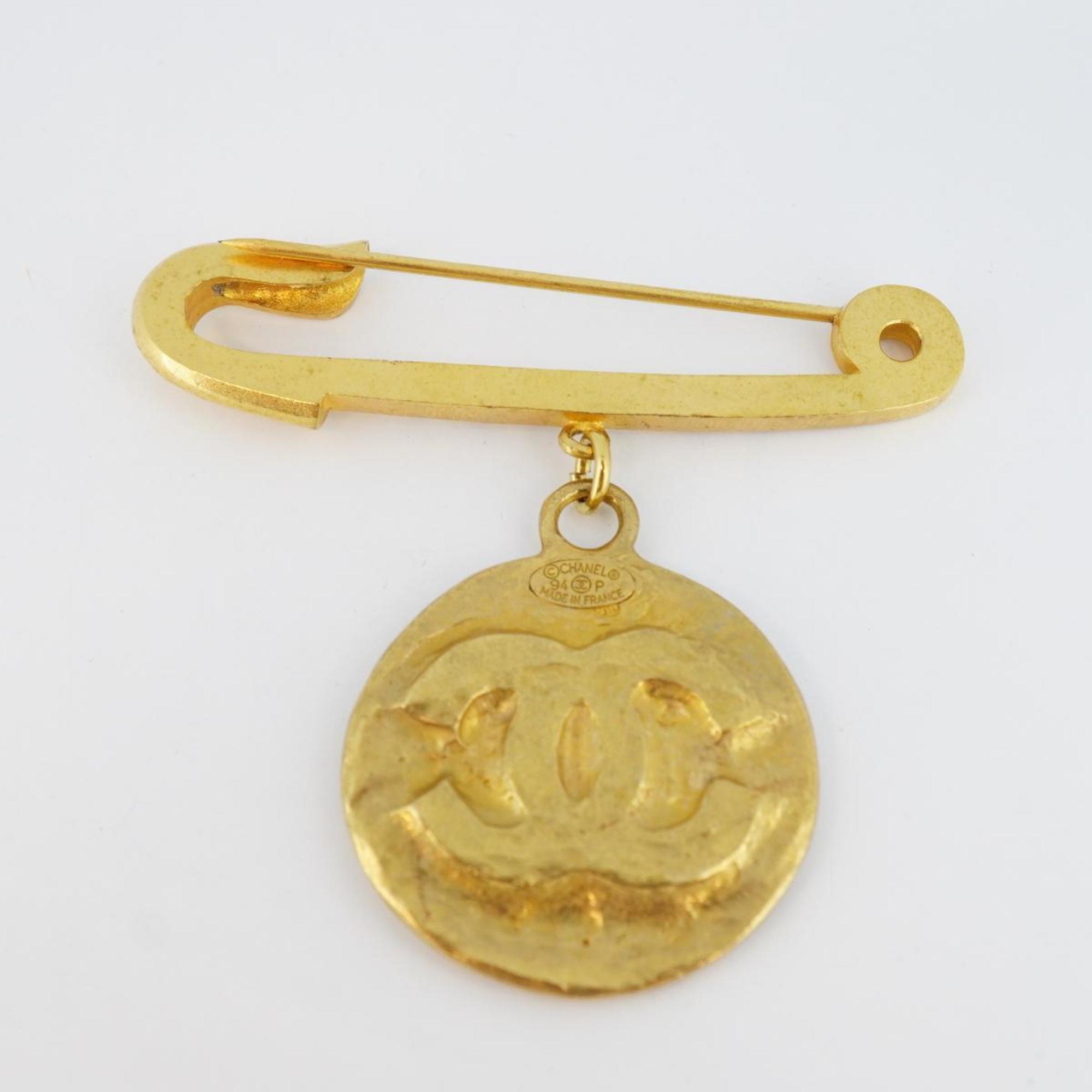 Chanel Brooch Coco Mark Circle GP Plated Gold 94P Women's