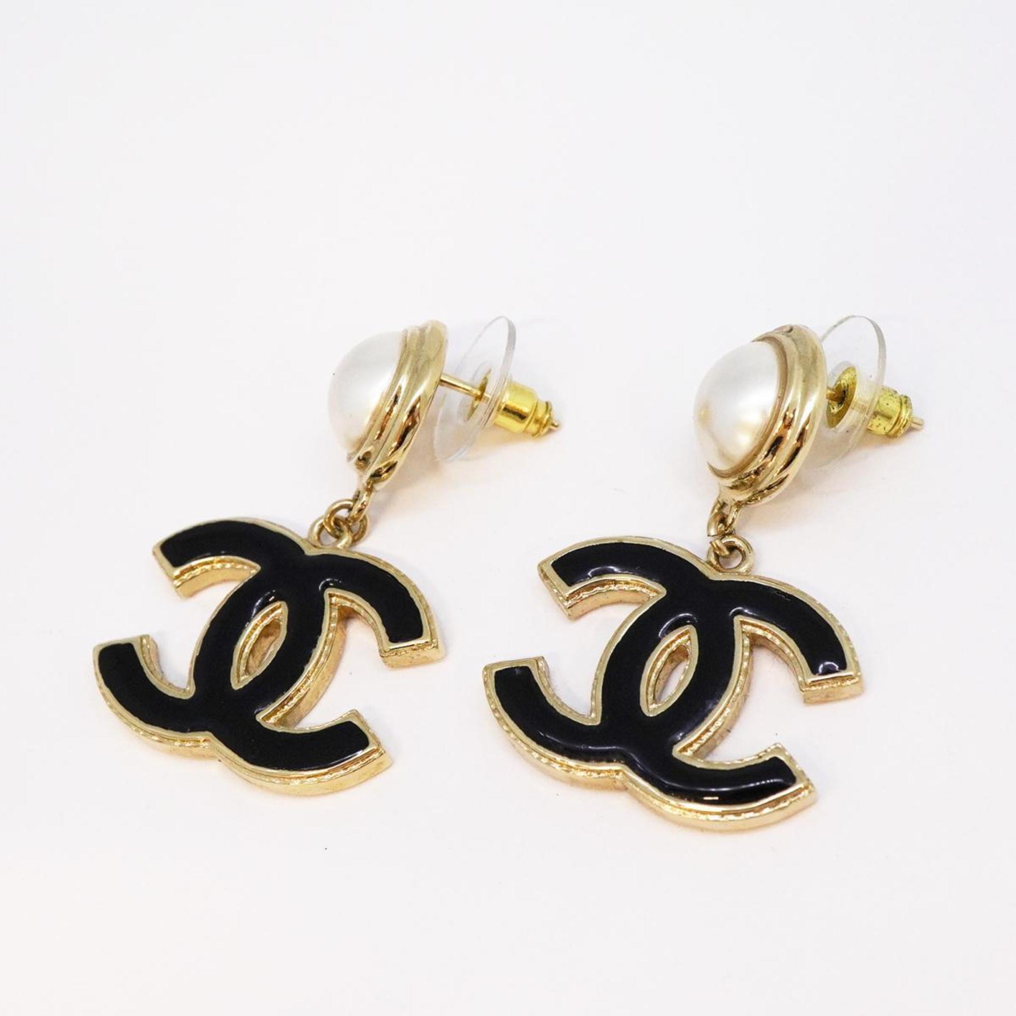 Chanel Earrings Coco Mark Fake Pearl GP Plated Champagne Gold Black B22A Women's