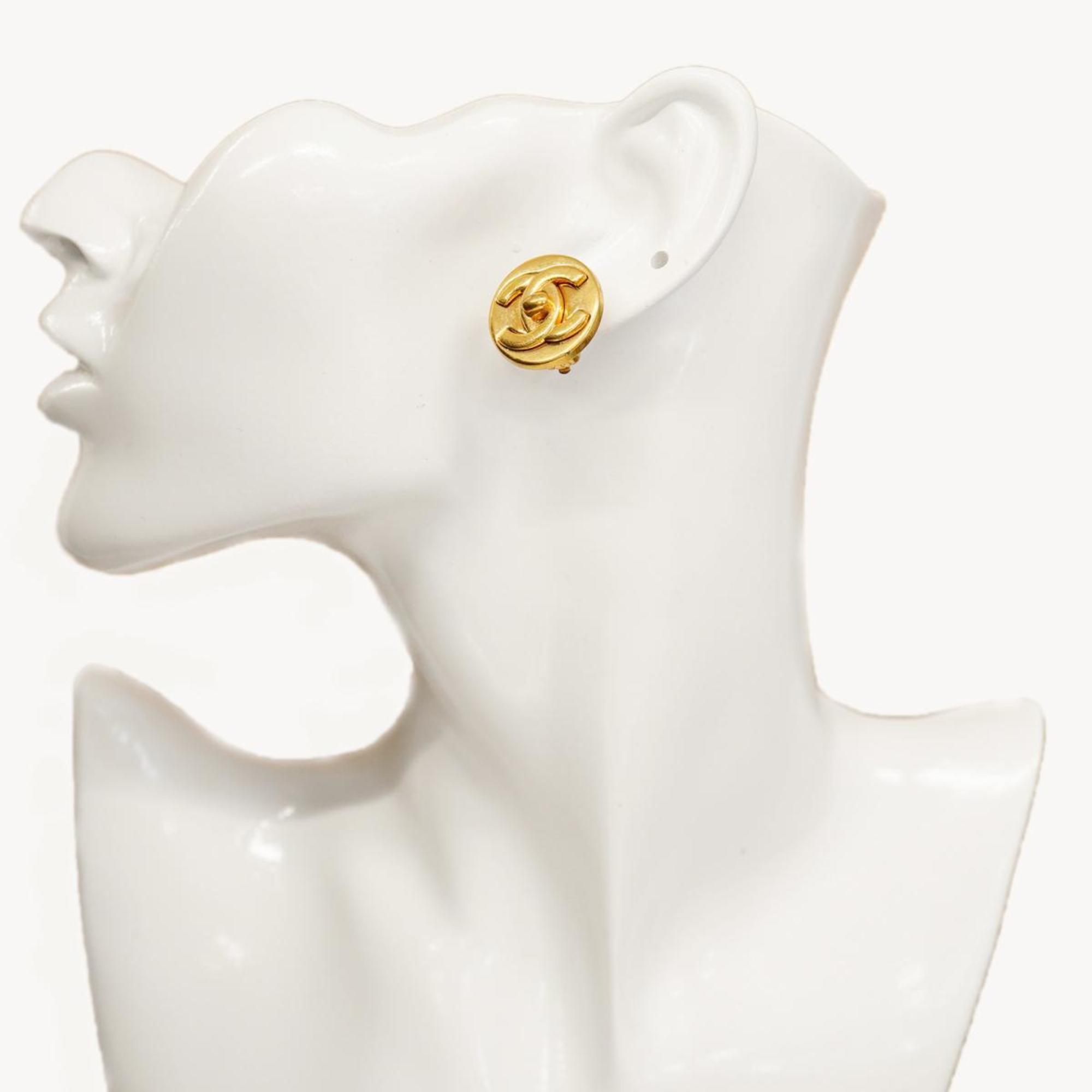 Chanel Earrings Turnlock Circle GP Plated Gold 97A Women's