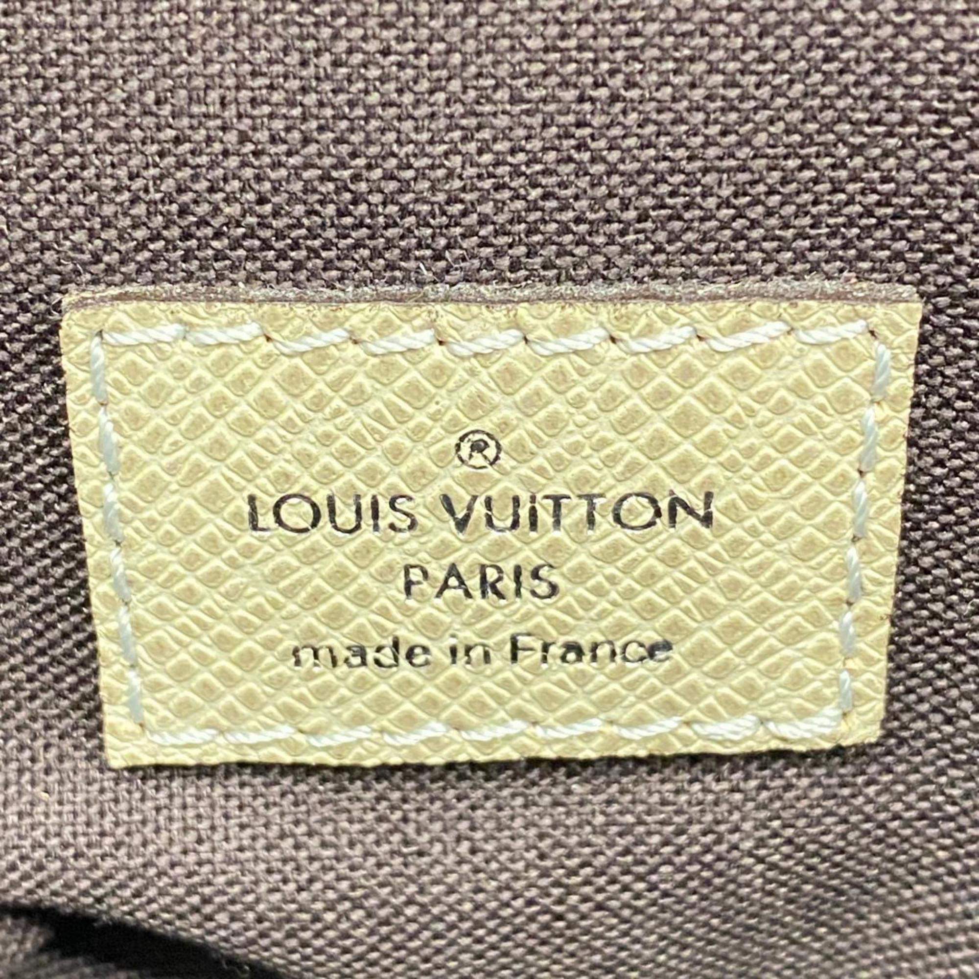 Louis Vuitton Shoulder Bag Taiga Sasha M32628 Polaire Men's