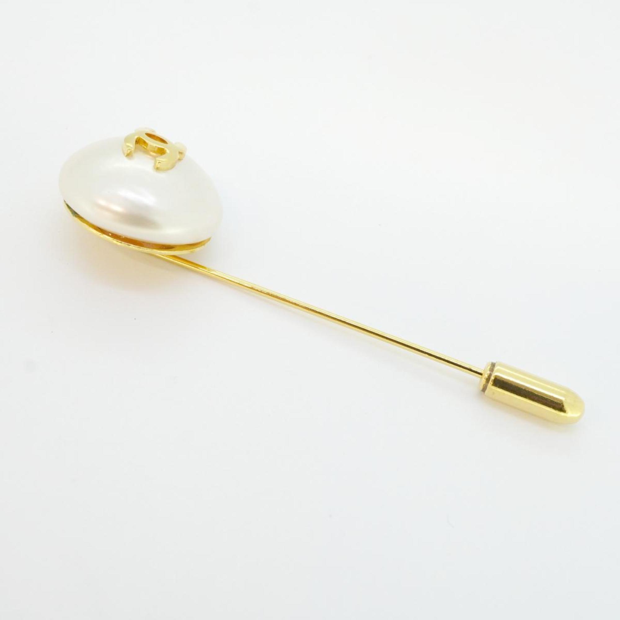 Chanel Brooch Coco Mark Circle Fake Pearl GP Plated Gold Women's