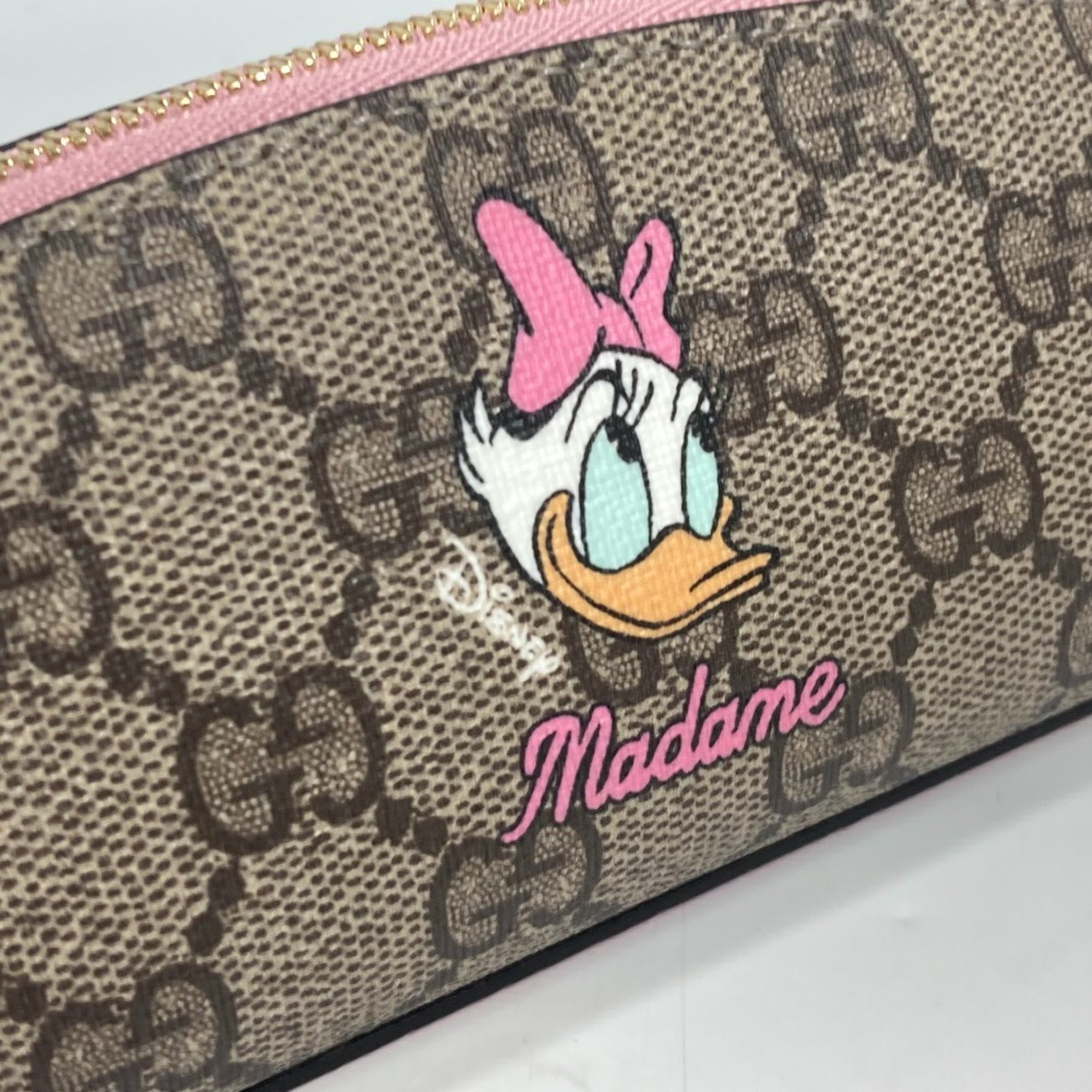 GUCCI 662129 Disney Collaboration DISNEY Dizzy Duck Pencil Case Pouch Stationery Pen Leather Women's Beige