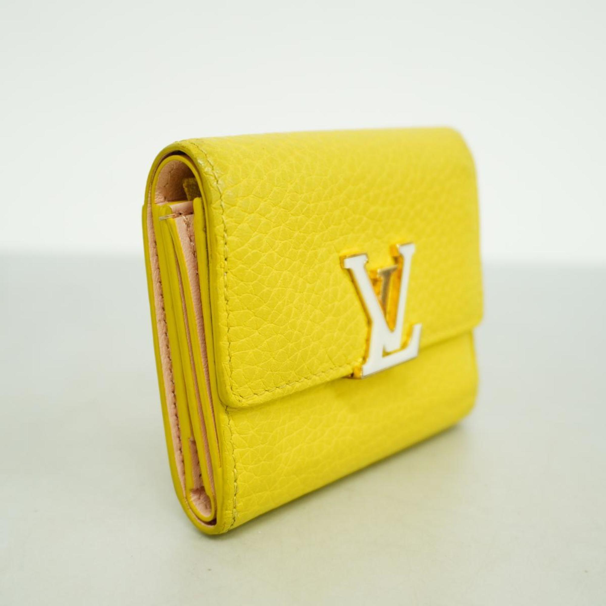 Louis Vuitton Tri-fold Wallet Portefeuille Capucines XS M81230 Cedra Crème Ladies