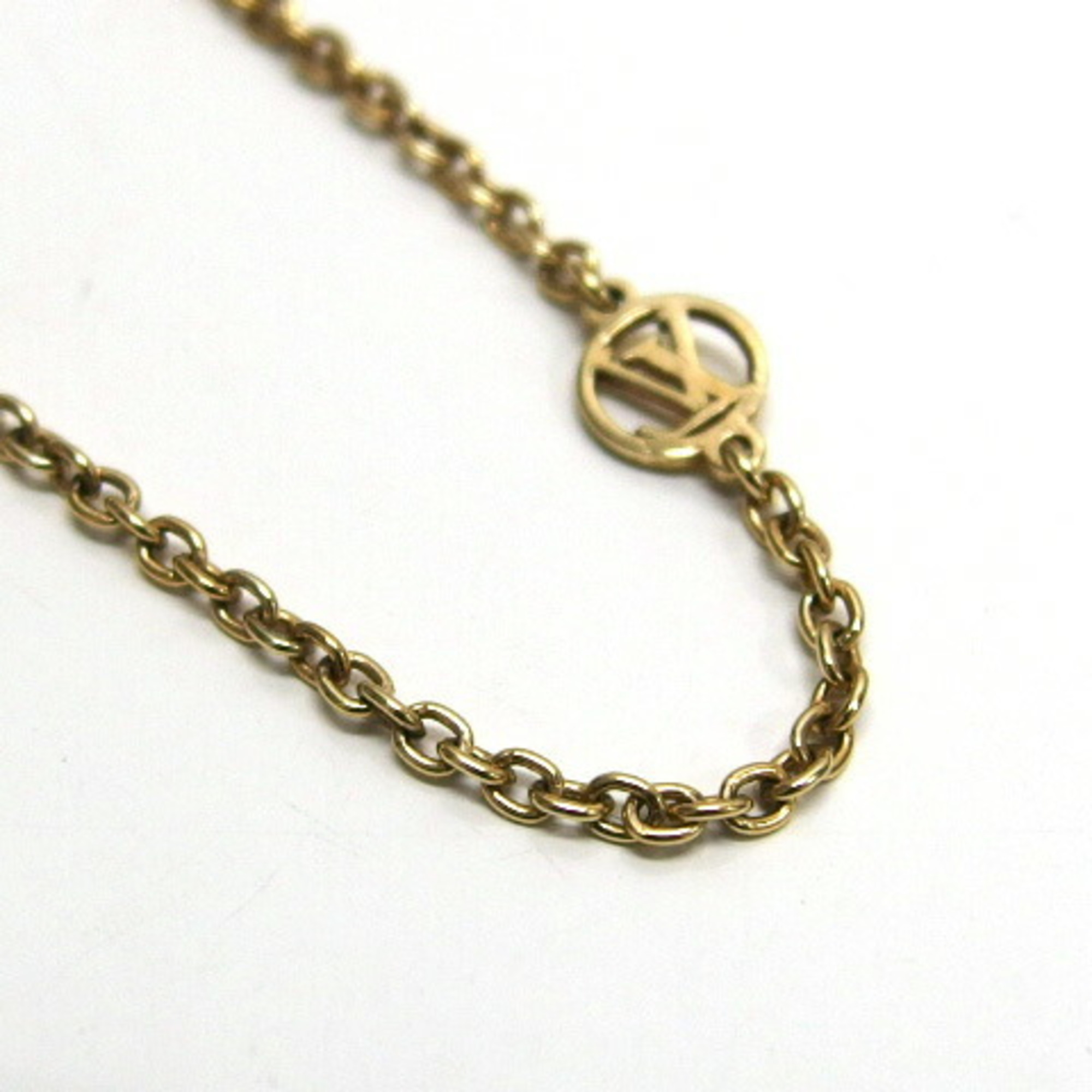 Louis Vuitton Collier Essential V Planet Necklace Gold