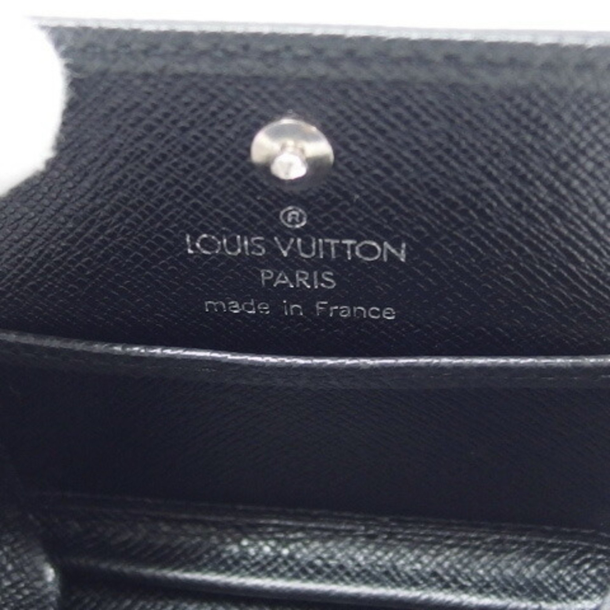 Louis Vuitton Taiga Portemonnay Boite Coin Case Black M30382