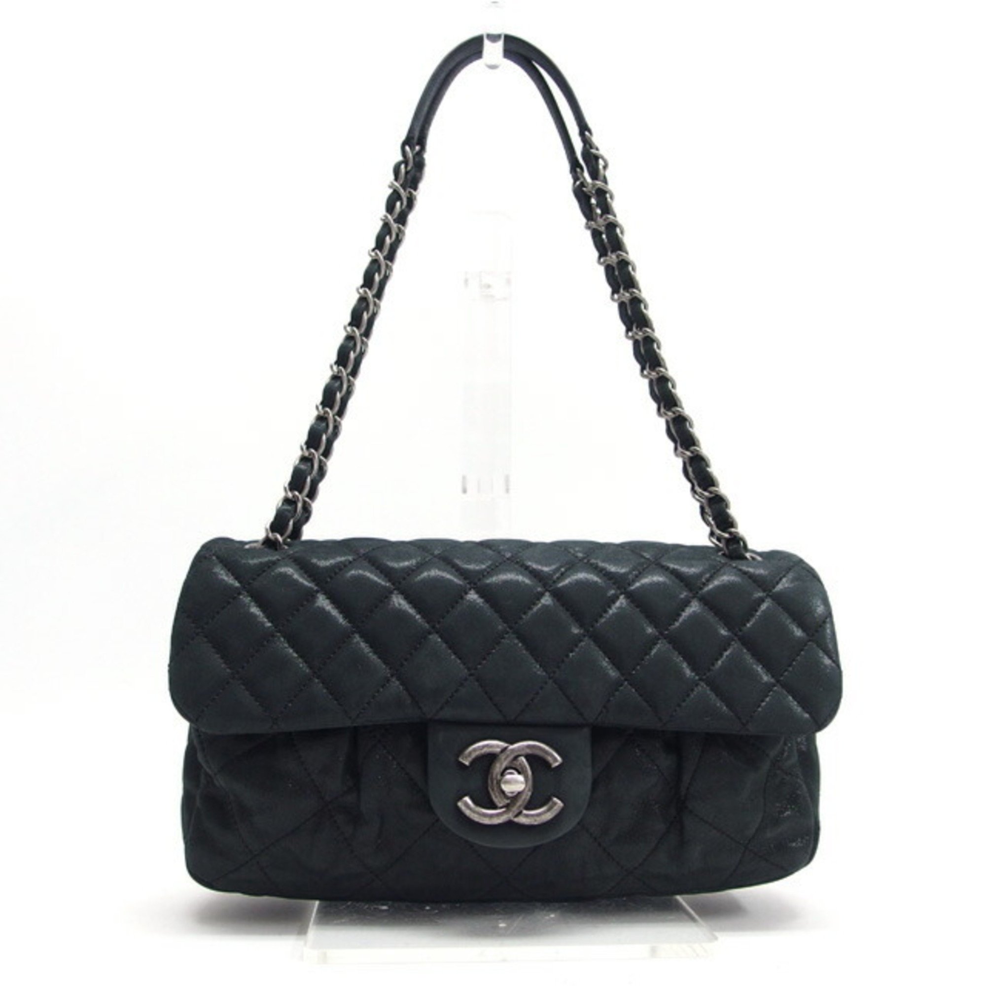 Chanel shiny calfskin chain shoulder bag black