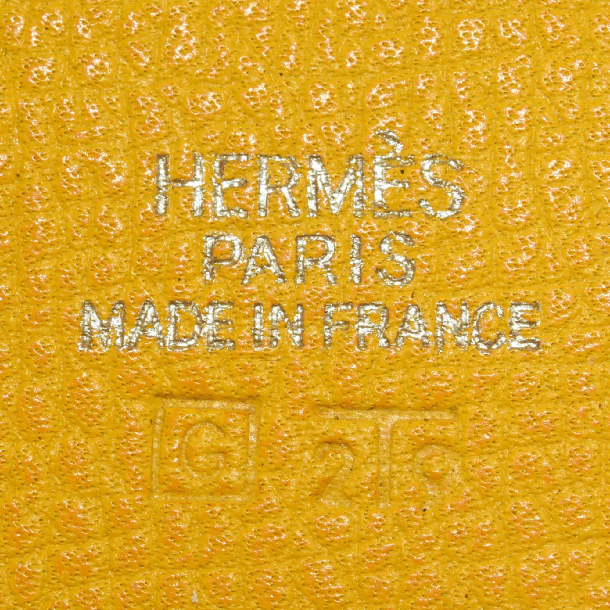 Hermes HERMES Vespa Pouch Cushvel □G stamp (manufactured in 2003) engraved yellow