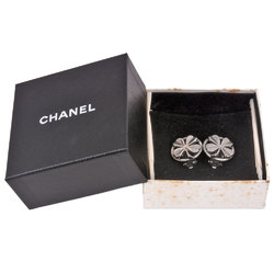 CHANEL Round Clover Earrings Metal 96P Engraved Silver Women's Circle